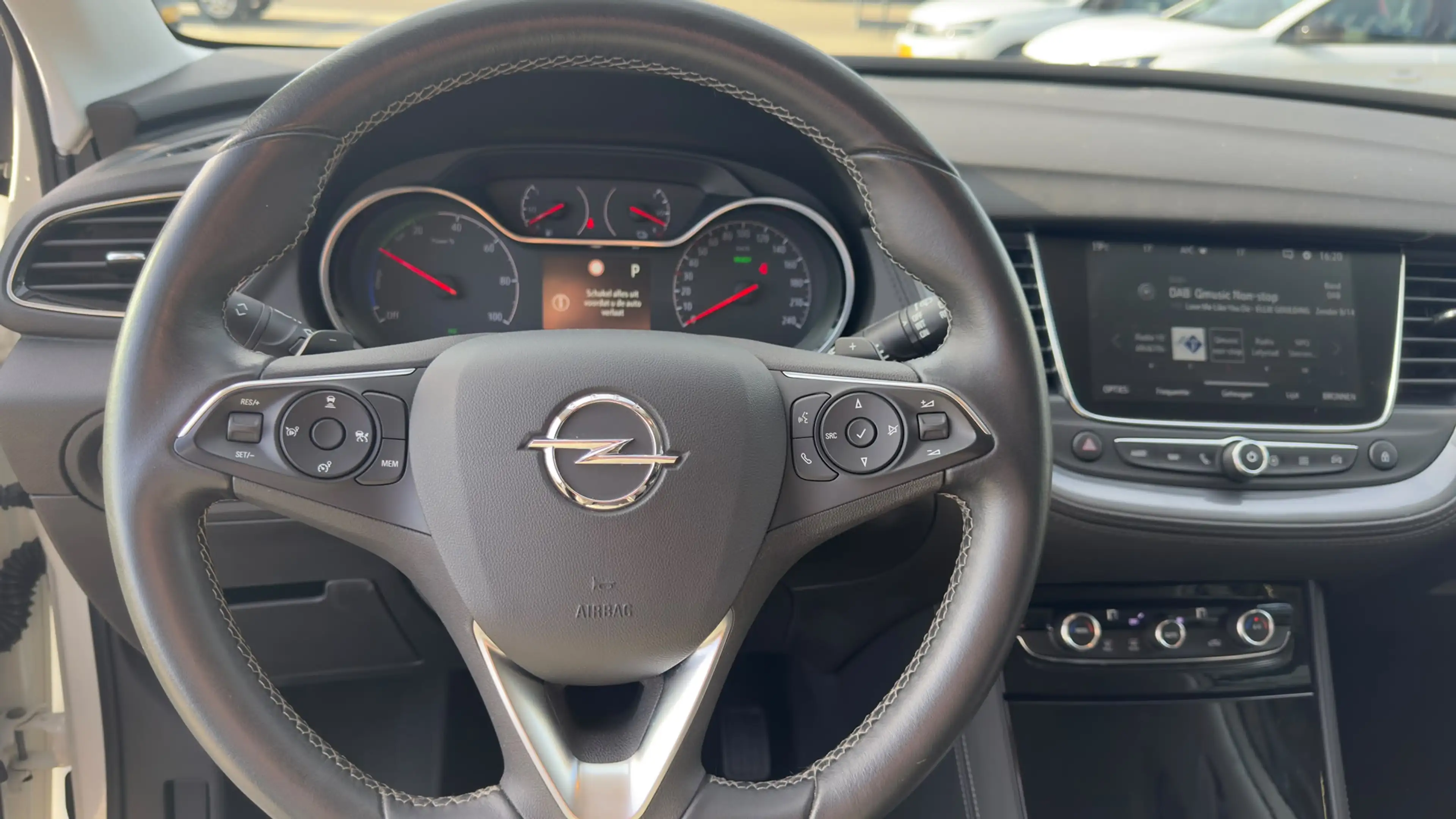 Opel Grandland X 1.6 Turbo 225pk Hybrid innovation | Camera voor & — photo 17