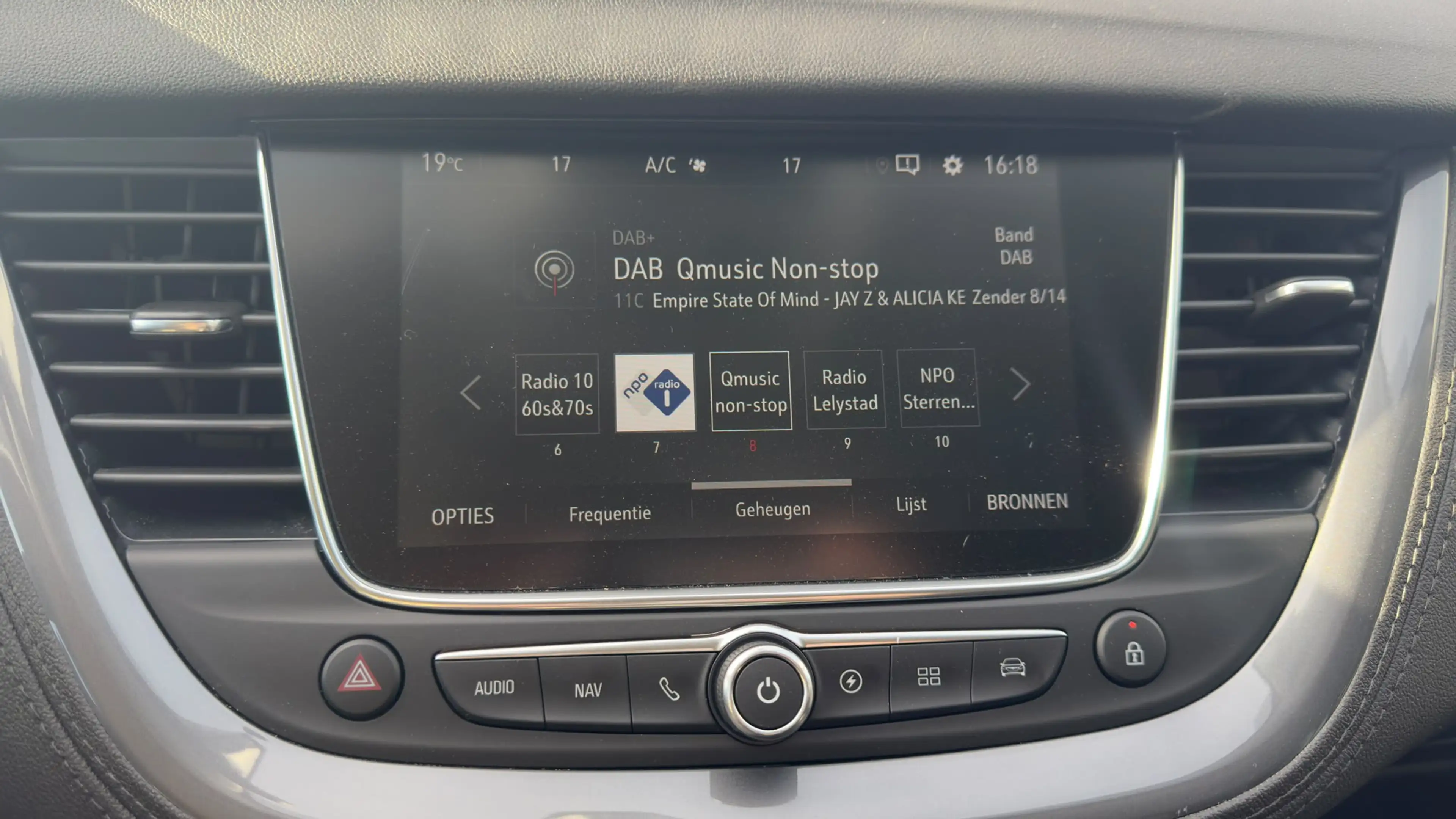 Opel Grandland X 1.6 Turbo 225pk Hybrid innovation | Camera voor & — photo 23
