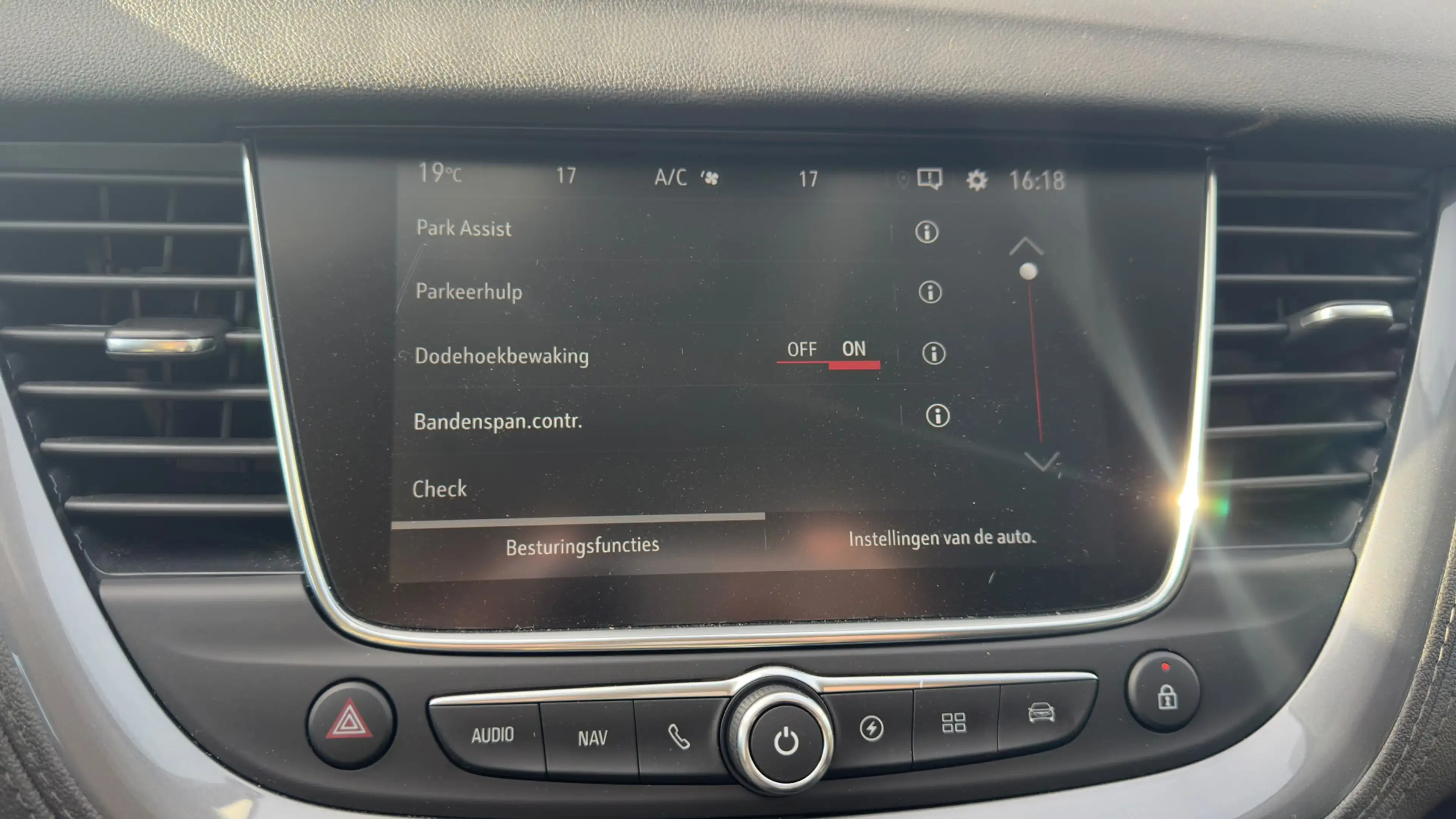 Opel Grandland X 1.6 Turbo 225pk Hybrid innovation | Camera voor & — photo 26