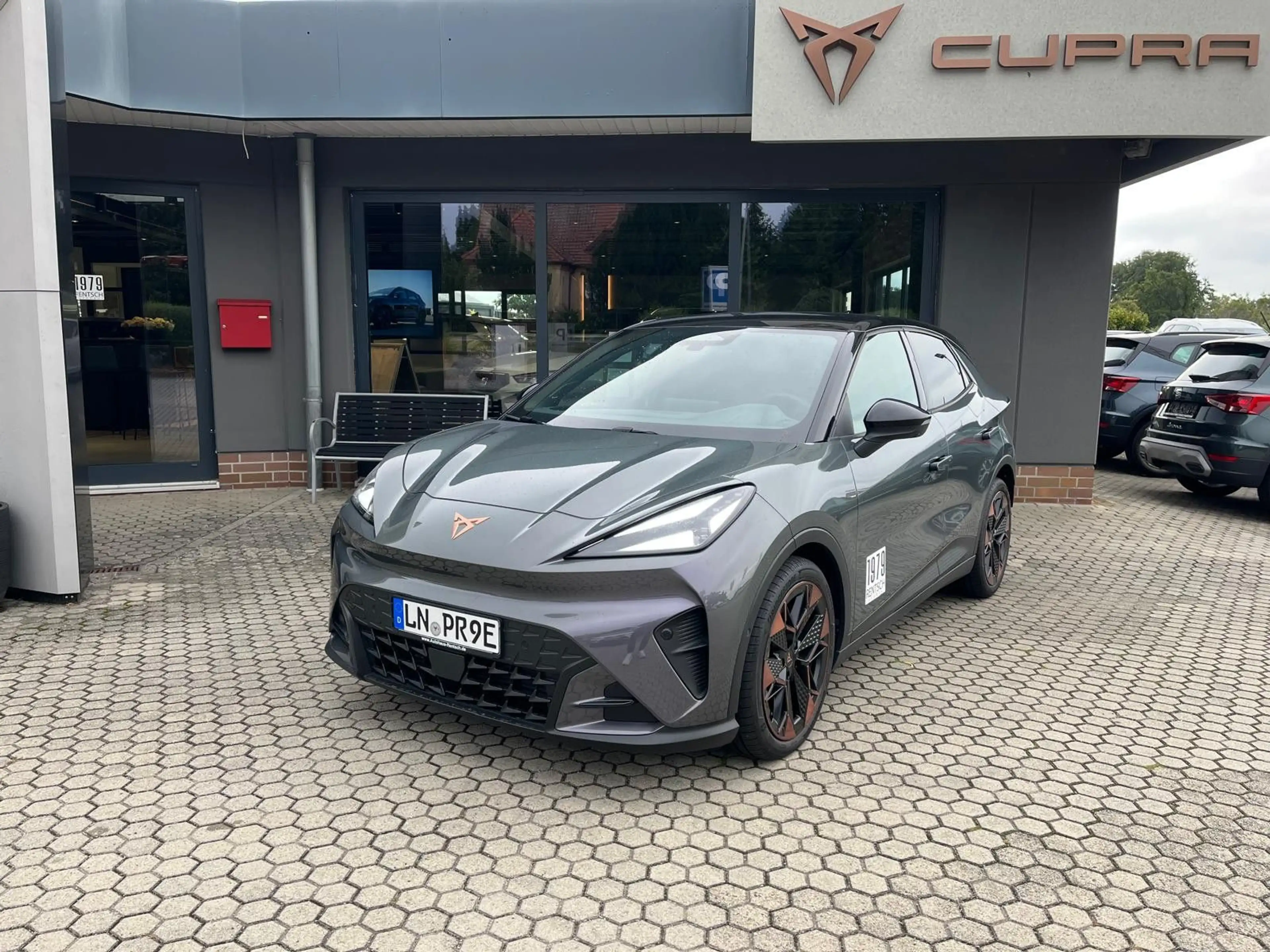 CUPRA Raval Endurance Ed. Dy Plus Plasma 155kW 52kWh*TOPVIEW — photo 3
