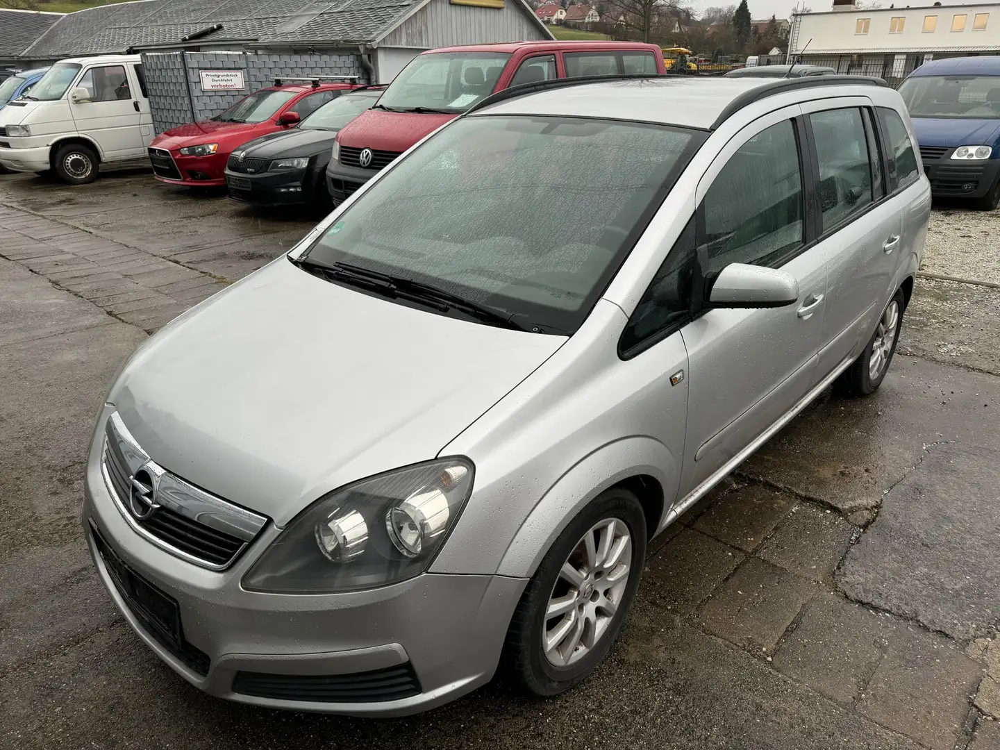 Opel Zafira Comfort 7 Sitzer Stříbrná - 1