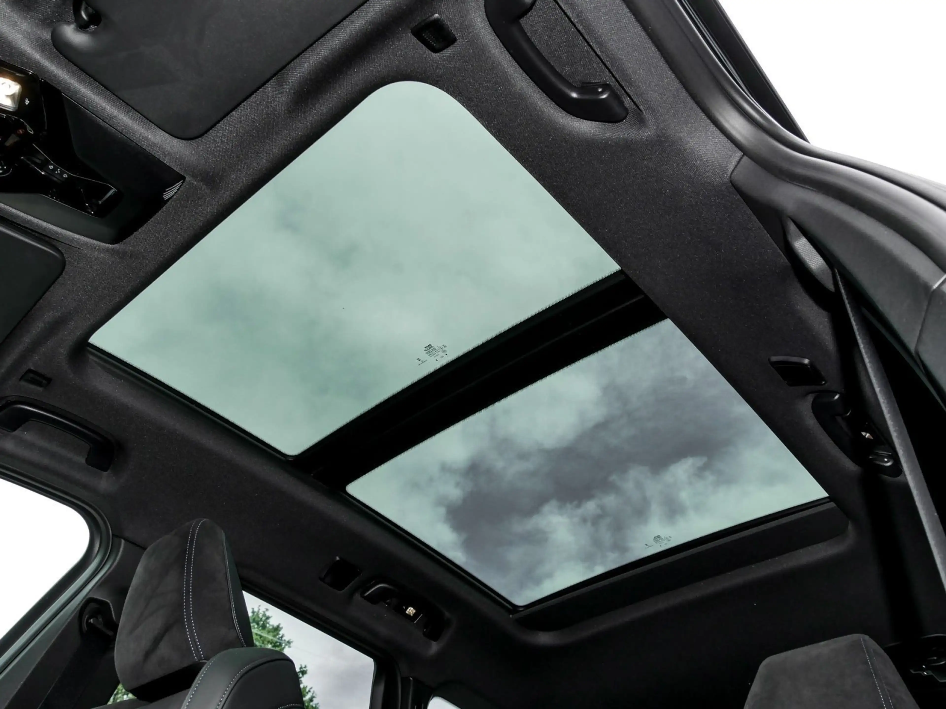BMW iX1 xDrive30 M SPORT+PANO+H/K+HuD+DA PROF+360° — photo 12