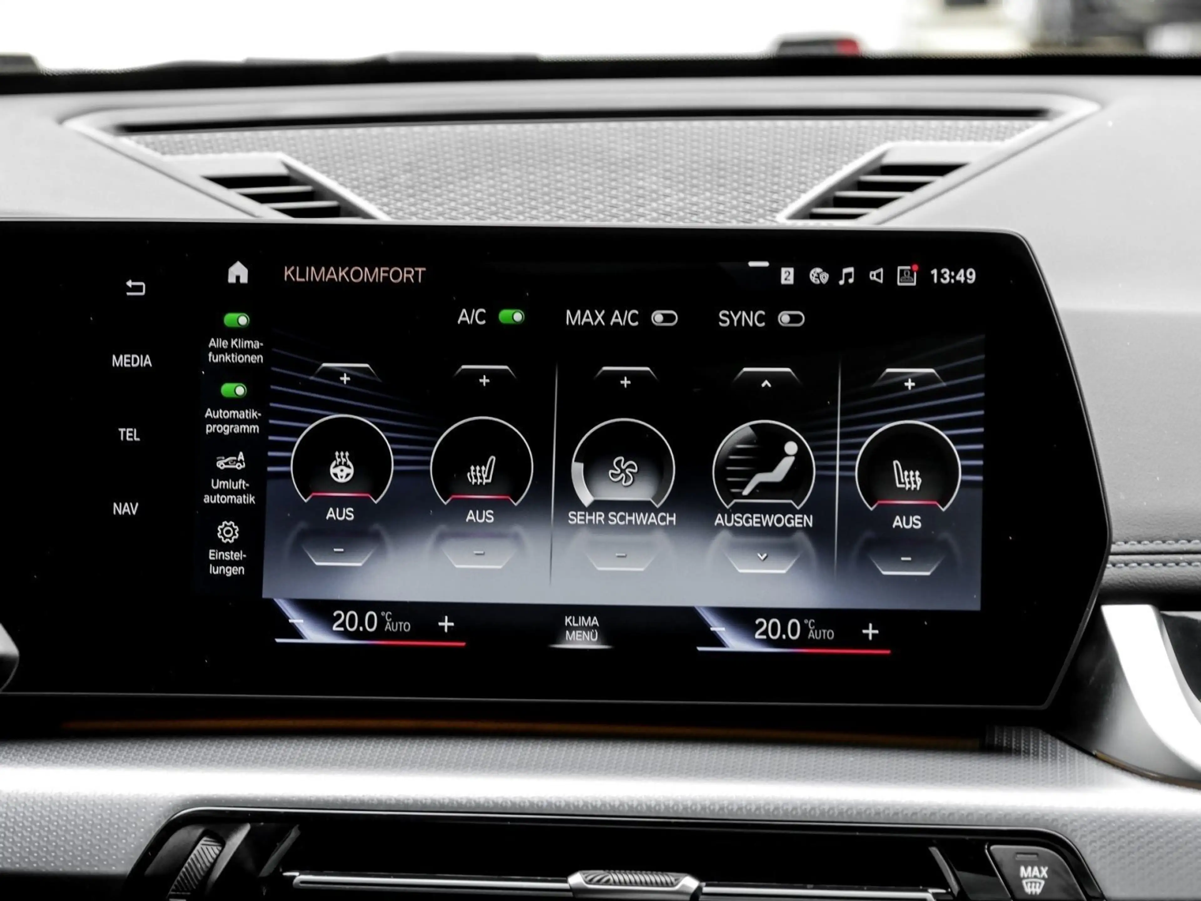 BMW iX1 xDrive30 M SPORT+PANO+H/K+HuD+DA PROF+360° — photo 9