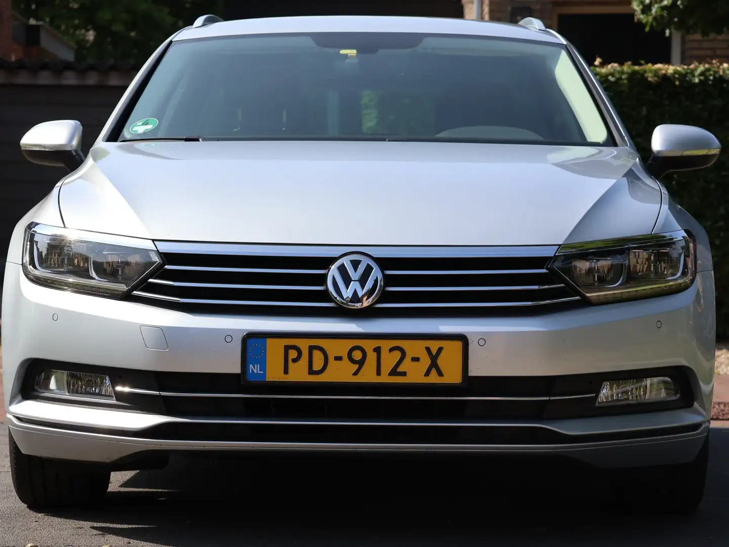 Volkswagen Passat Passat 1.4 TSI CL Bns Zilver - 1