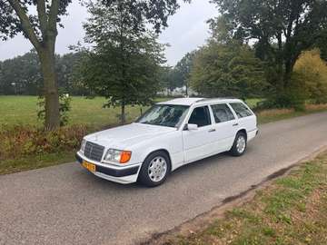 200-500 (W124) Combi 230 TE Airco, Schuifdak, 7 pe