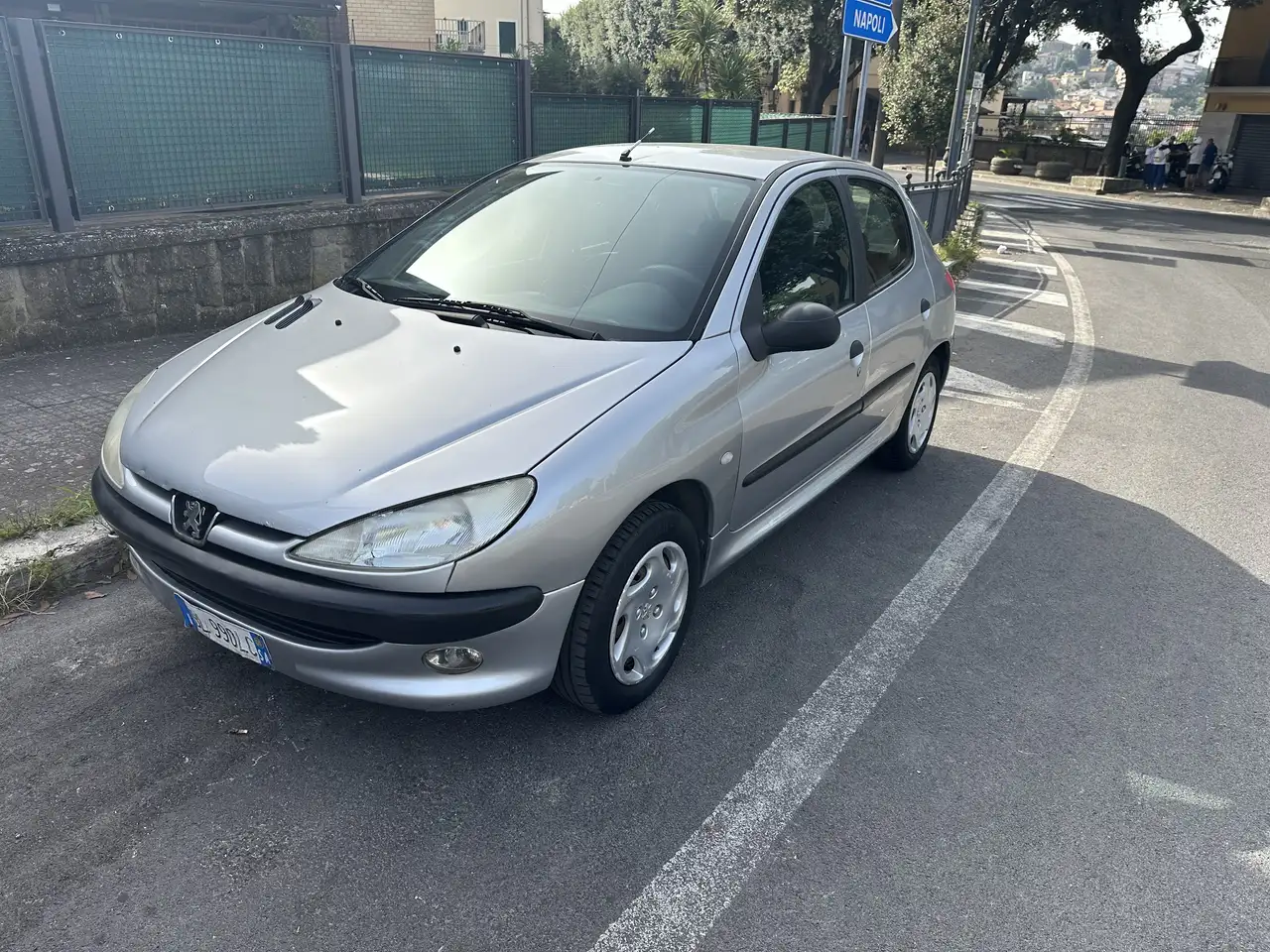 Peugeot 206 5p 1.1 XR c/2airbag, foto 1