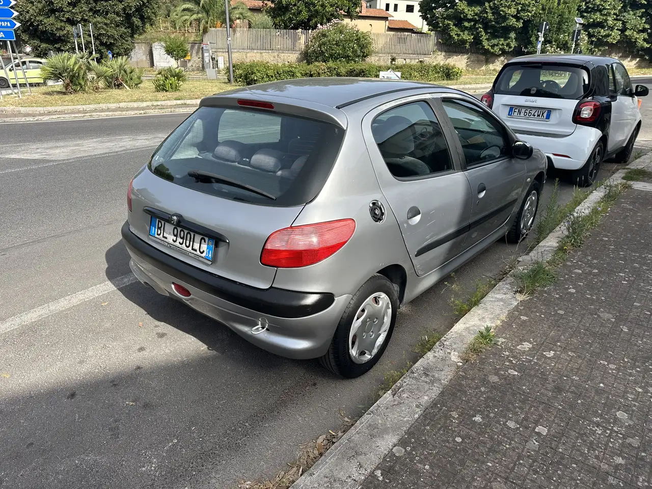 Peugeot 206 5p 1.1 XR c/2airbag, foto 2