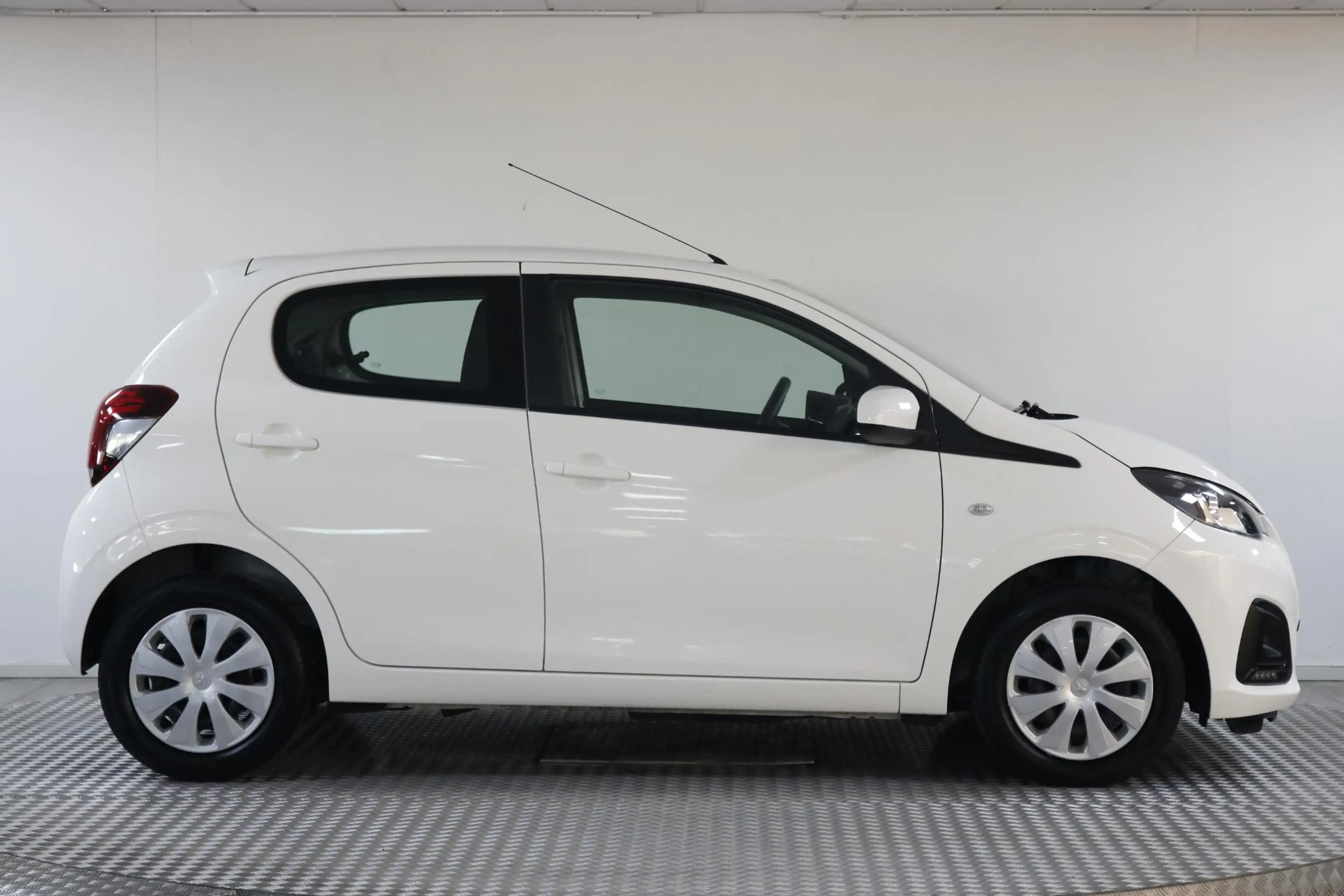 Peugeot 108 1.0 e-VTi Active Airco | Bluetooth | Elek. ramen | — photo 7