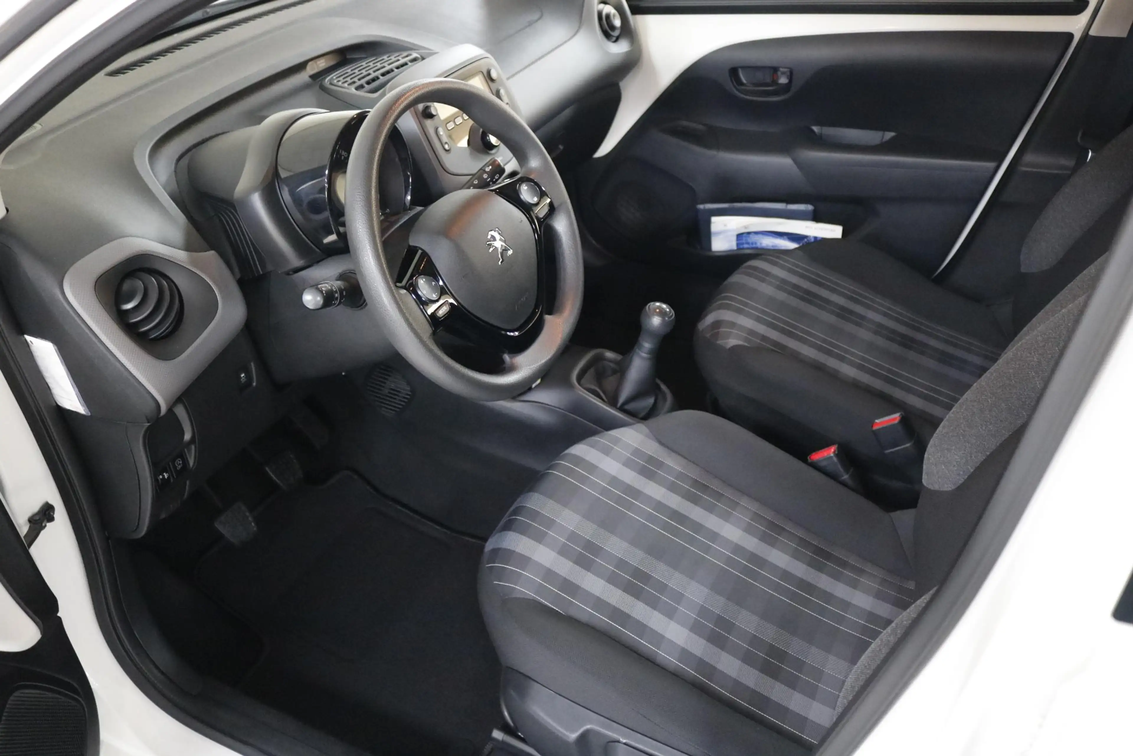 Peugeot 108 1.0 e-VTi Active Airco | Bluetooth | Elek. ramen | — photo 12