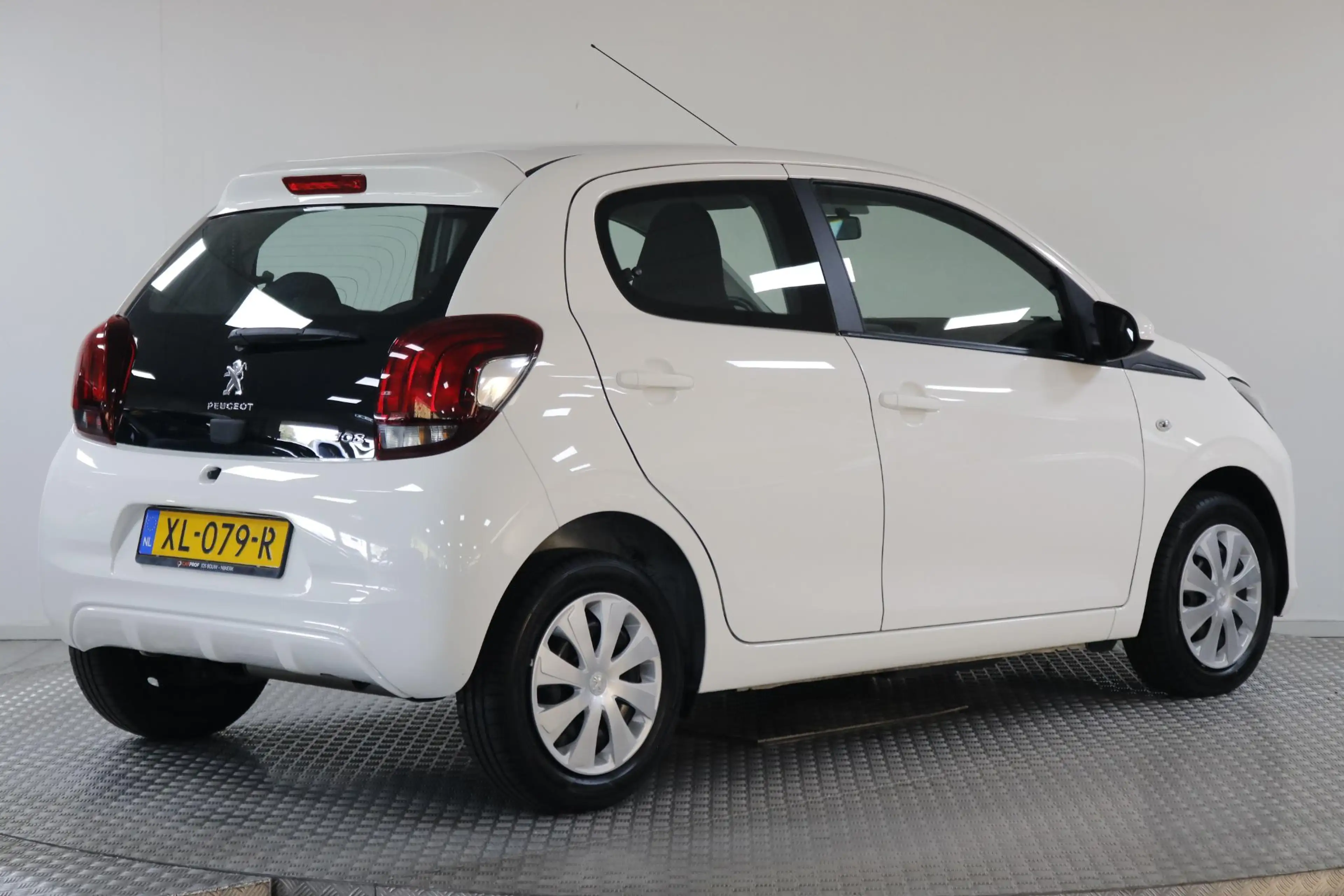 Peugeot 108 1.0 e-VTi Active Airco | Bluetooth | Elek. ramen | — photo 2