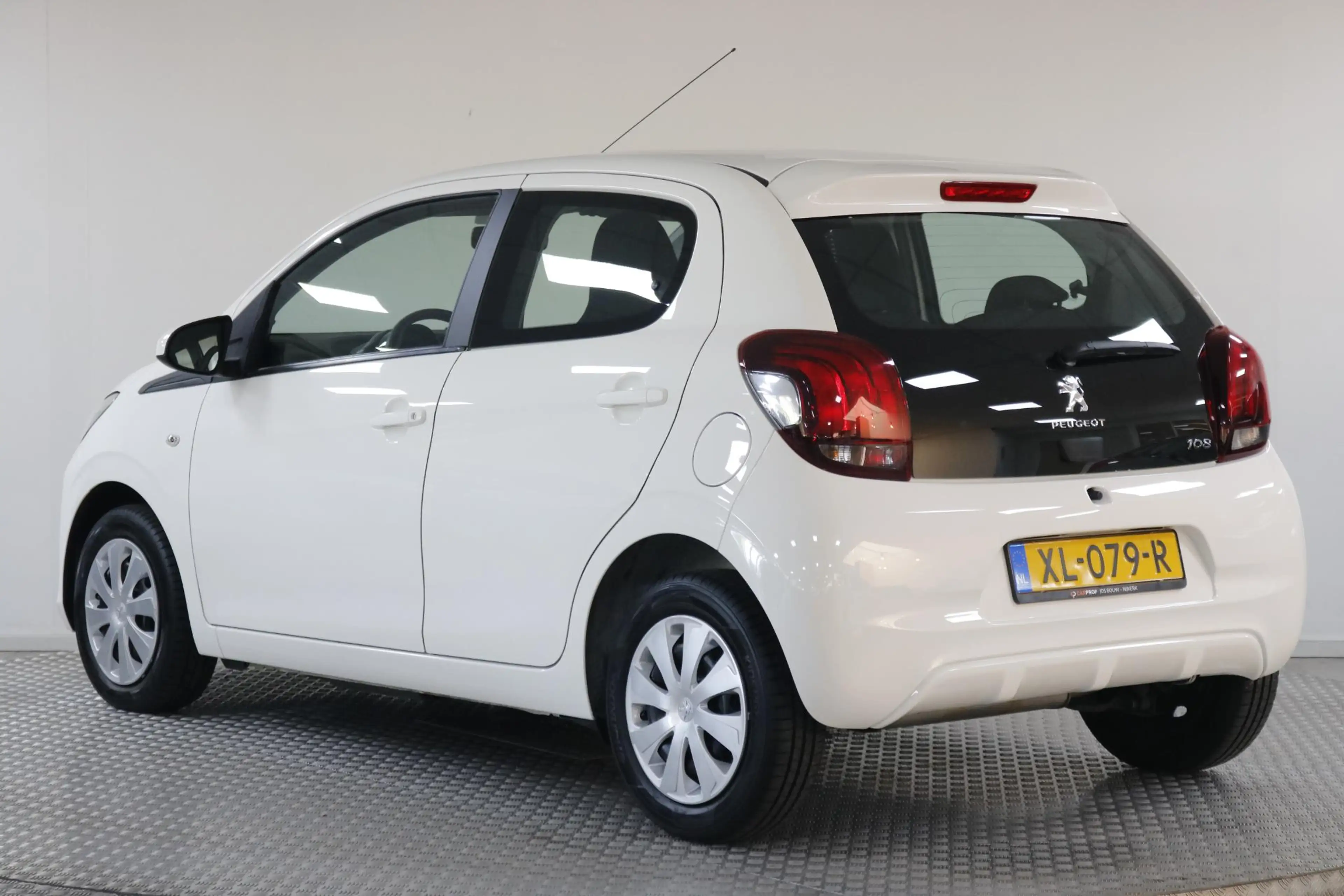 Peugeot 108 1.0 e-VTi Active Airco | Bluetooth | Elek. ramen | — photo 9