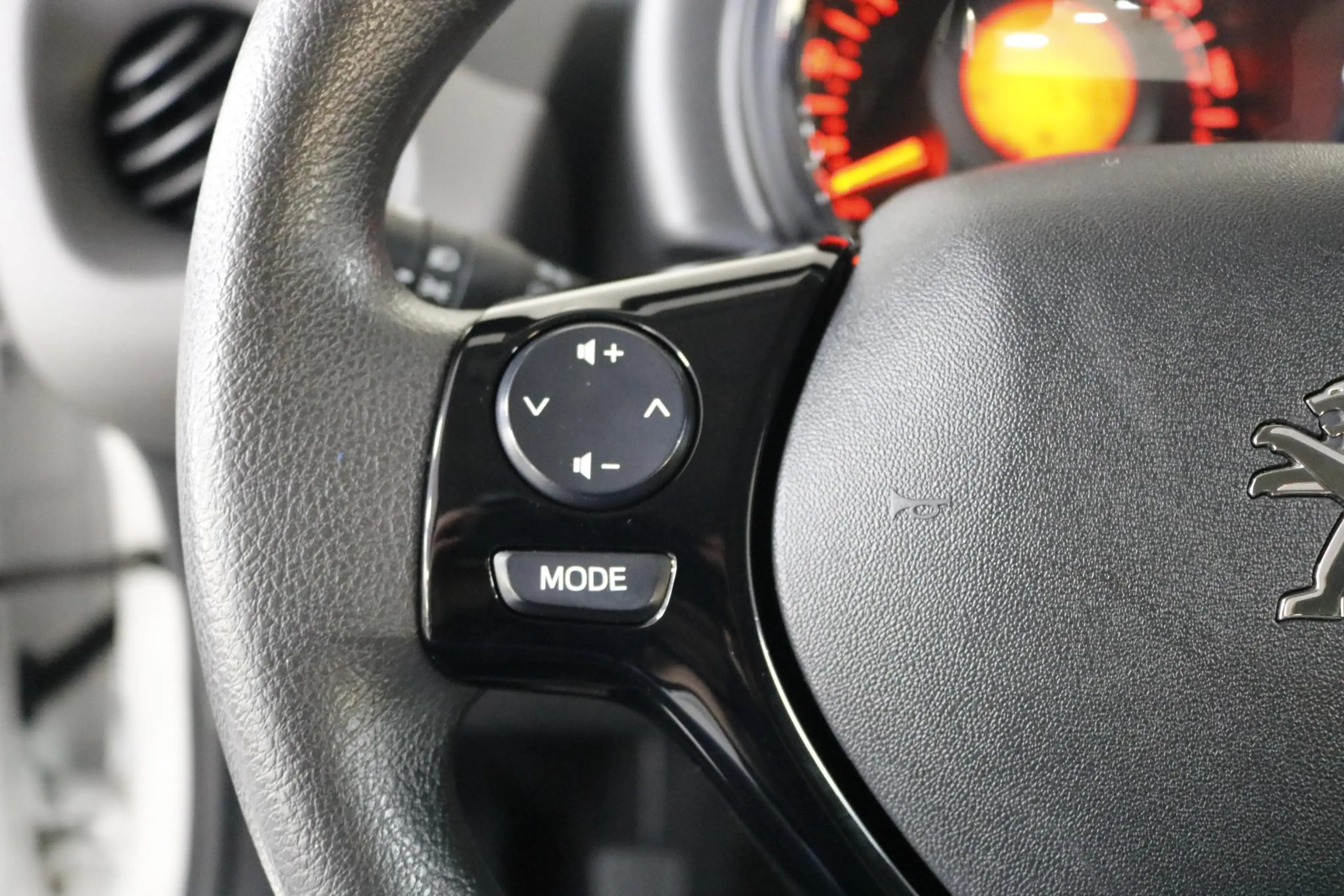 Peugeot 108 1.0 e-VTi Active Airco | Bluetooth | Elek. ramen | — photo 15