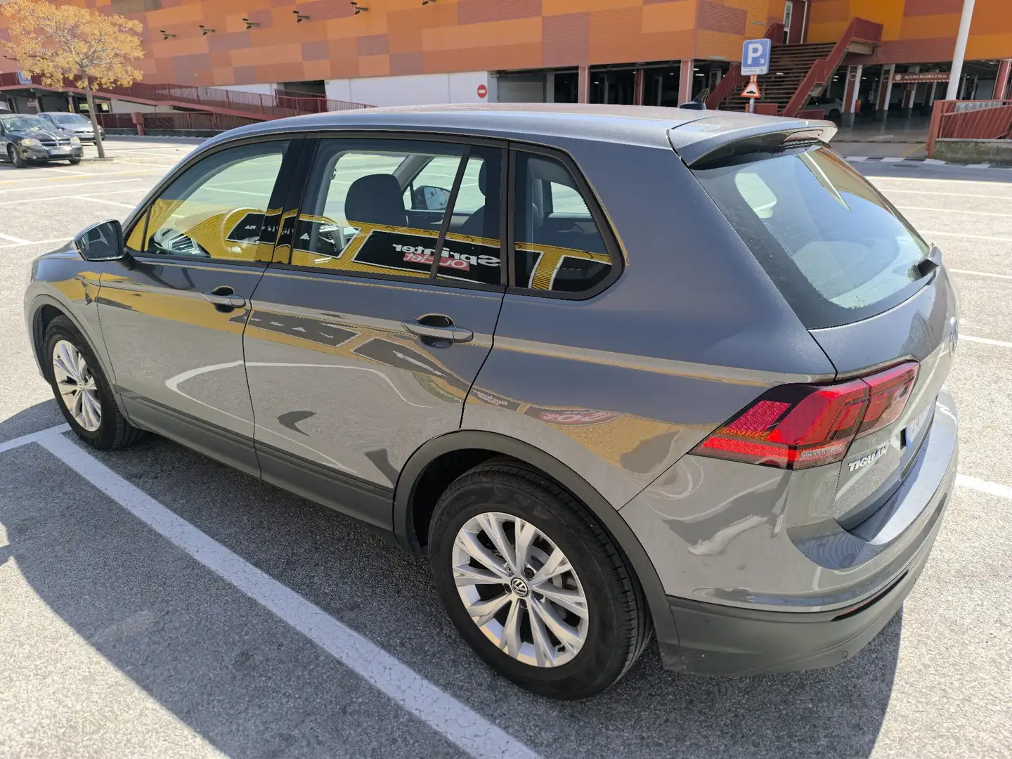 Volkswagen Tiguan Tiguan 1.4 TSI Edition 92kW Edition Gris - 2