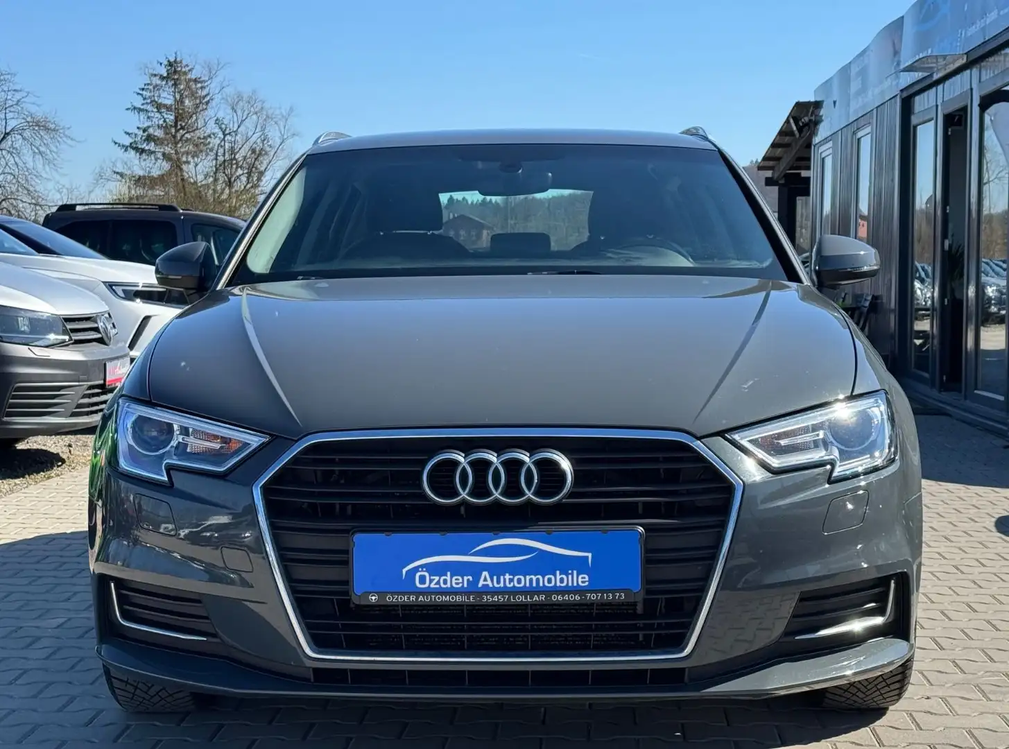Audi A3 Sportback 30 TFSI Design+Garantie+TÜV NEU+ Gris - 2