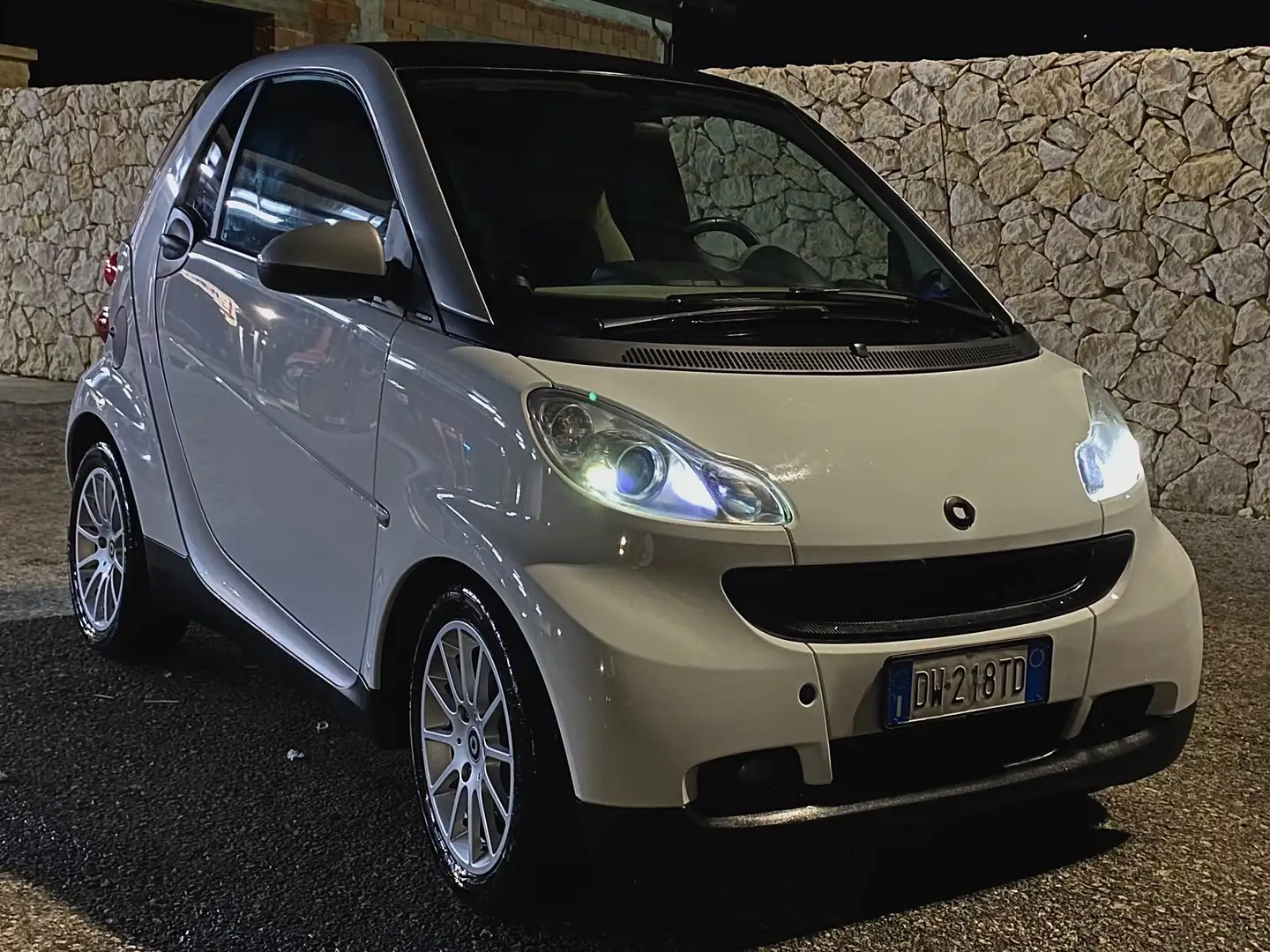 smart forTwo fortwo 1000 52 kW MHD coupé passion Bianco - 1