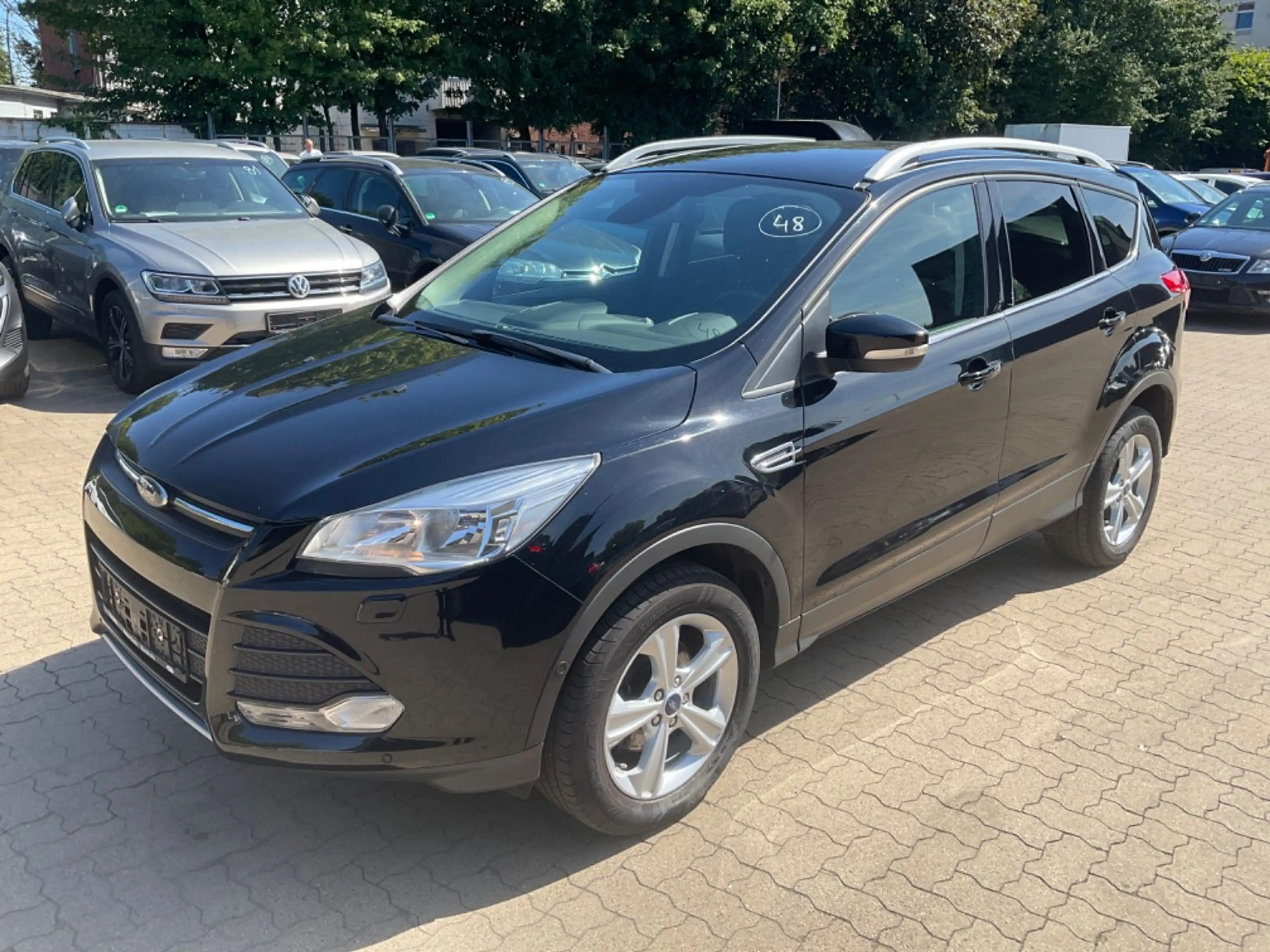 Ford Kuga Sync Edition TÜV NEU 2 HAND SCHECKHEFT
