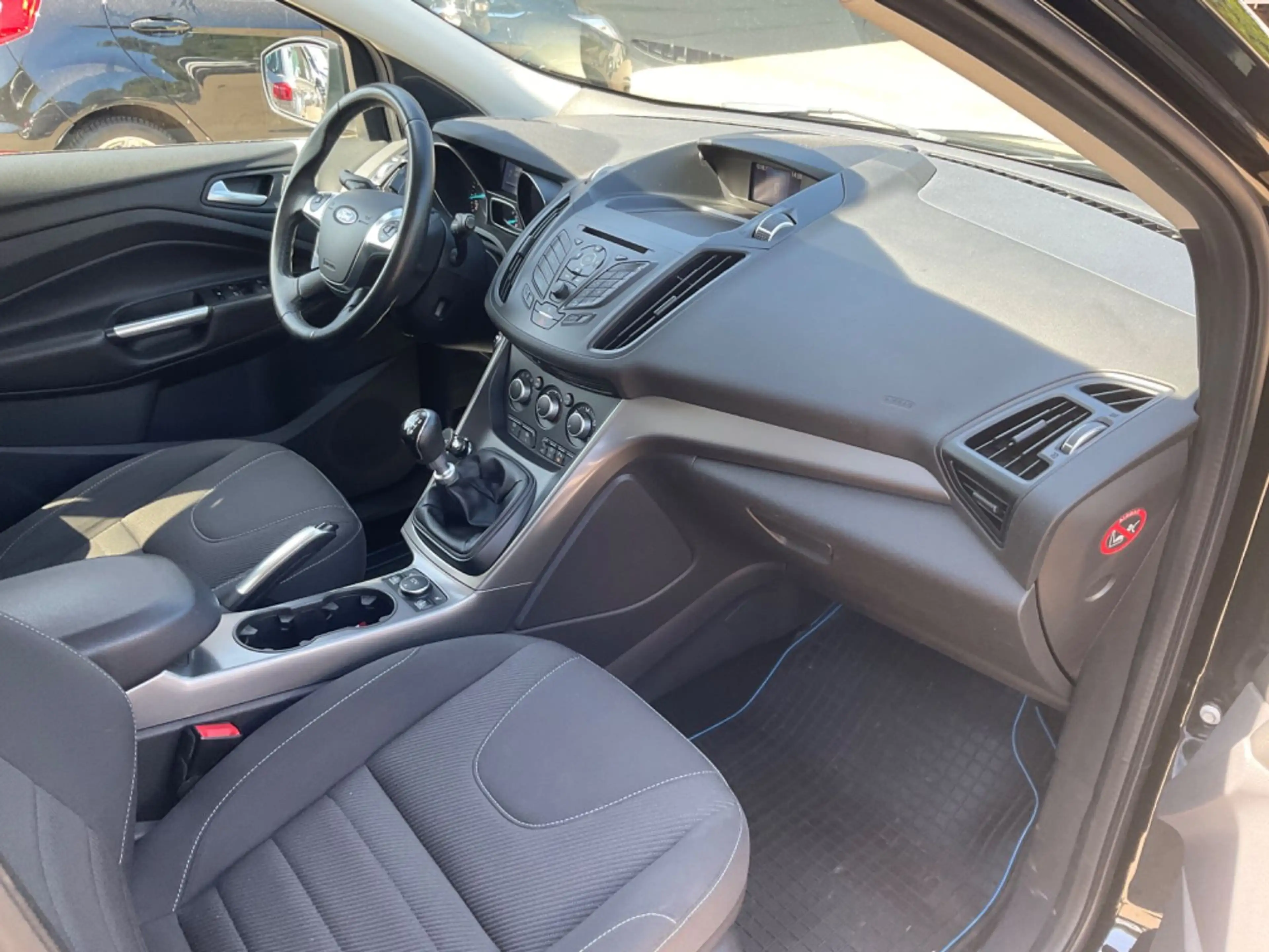 Ford Kuga Sync Edition TÜV NEU 2 HAND SCHECKHEFT — photo 15
