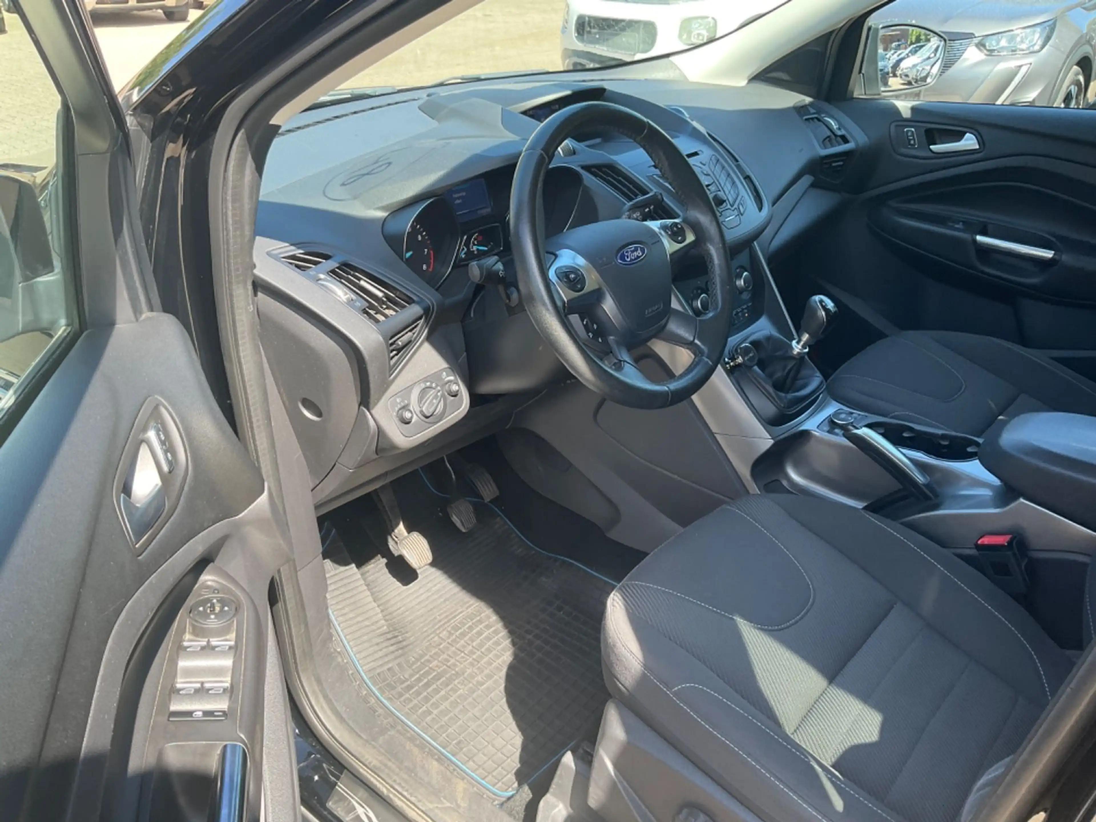Ford Kuga Sync Edition TÜV NEU 2 HAND SCHECKHEFT — photo 13