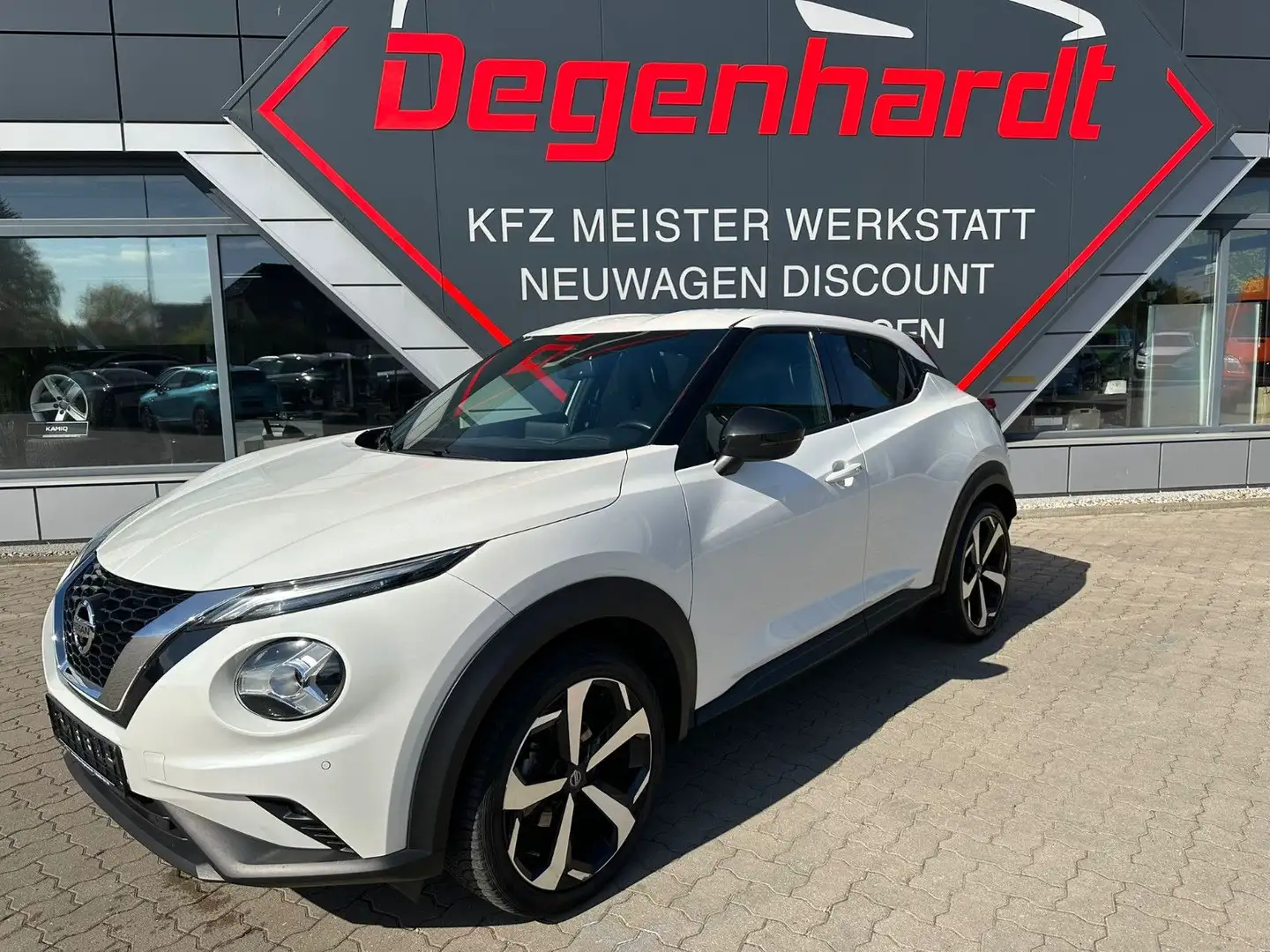 Nissan Juke Tekna Weiß - 1
