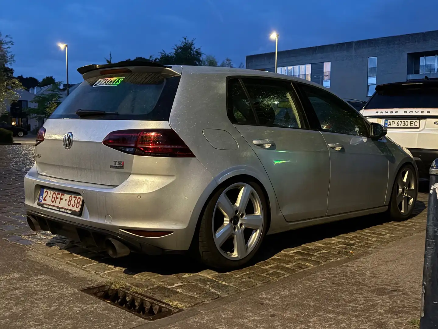 Volkswagen Golf Golf 1.4 TSI Highline Zilver - 2
