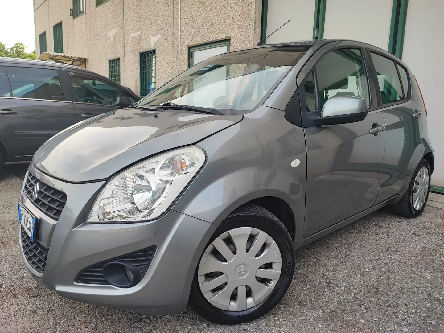 Suzuki Splash 1.0 BENZINA NEOPATENTATI 2014 OTTIME CONDIZIONI Grigio - 1