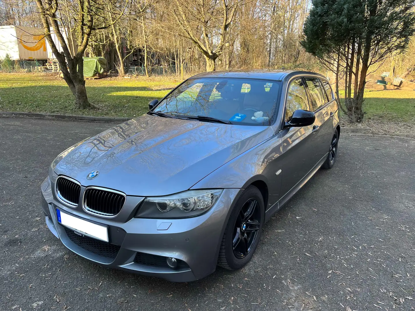 BMW 320 320d DPF Touring Aut. M-Sport GSHD Xenon Grau - 1