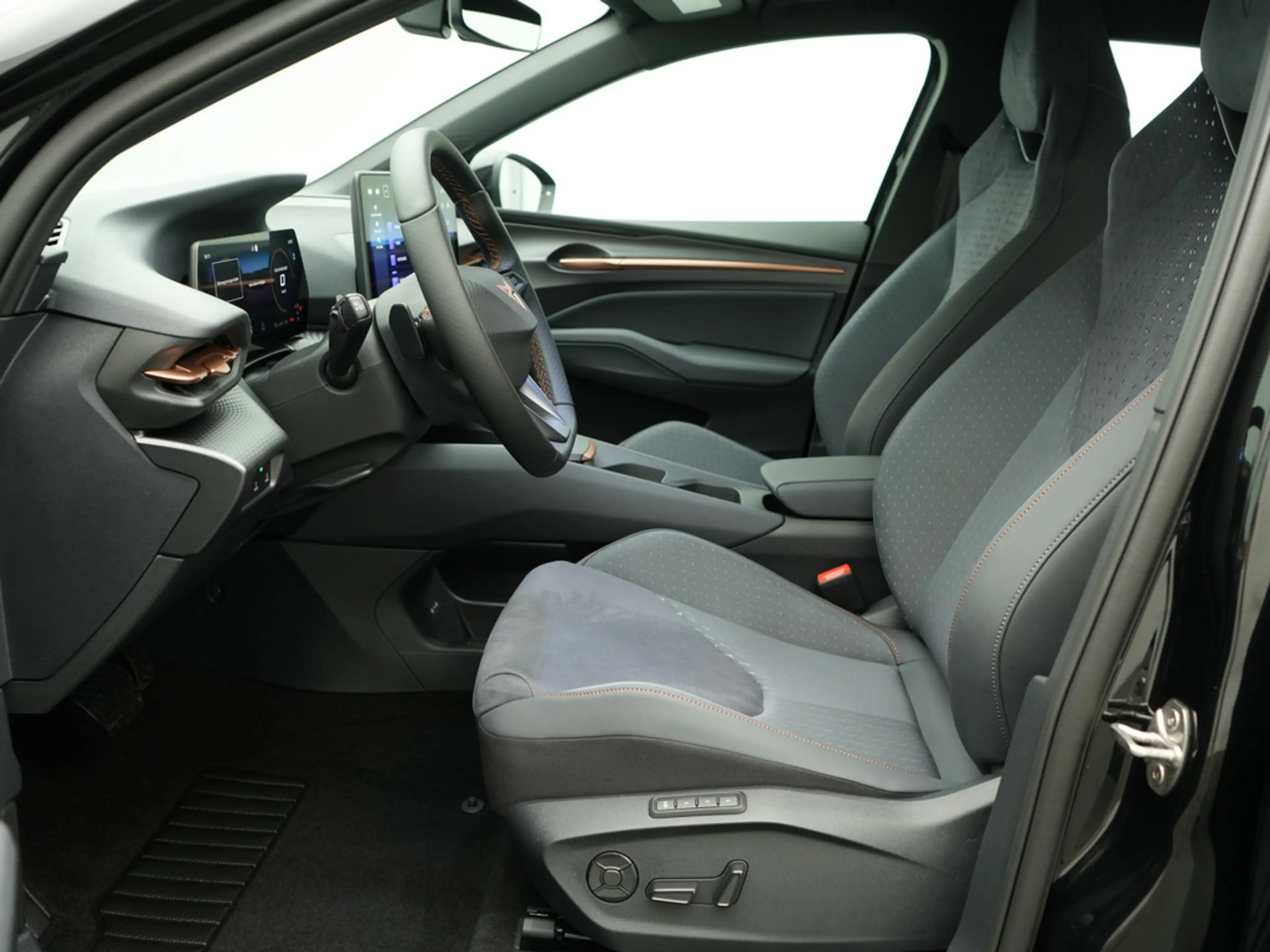 CUPRA Raval Endurance Launch Edition Dynamic LED — photo 8