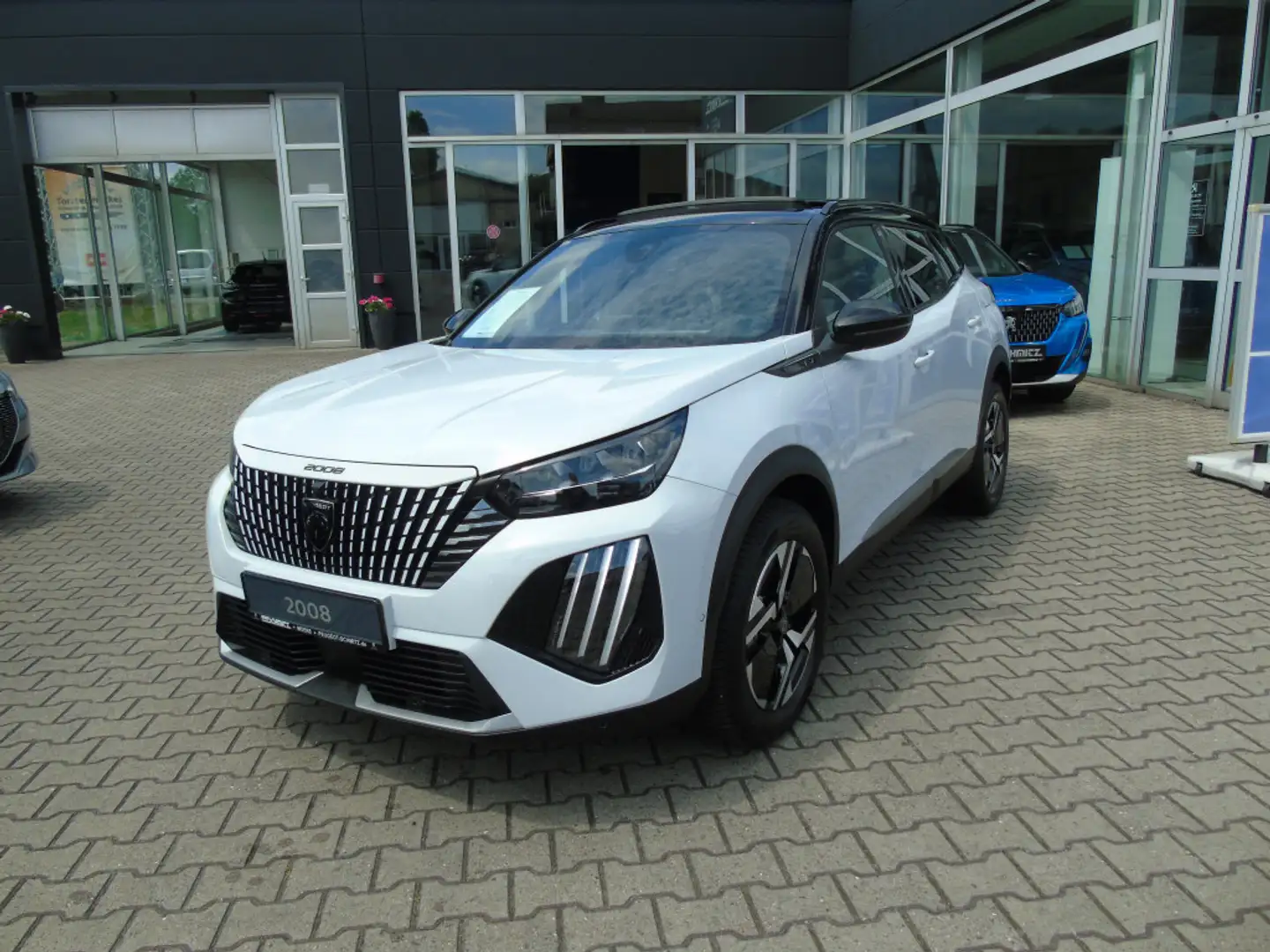 Peugeot 2008 GT 1.2 PureTech 130Navigation, 306° Kamera, Schie Blanc - 1