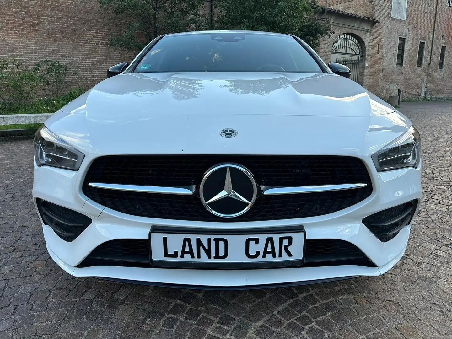 Mercedes-Benz CLA 250 Auto EQ Power Shooting Brake Premium Edition Bianco - 2