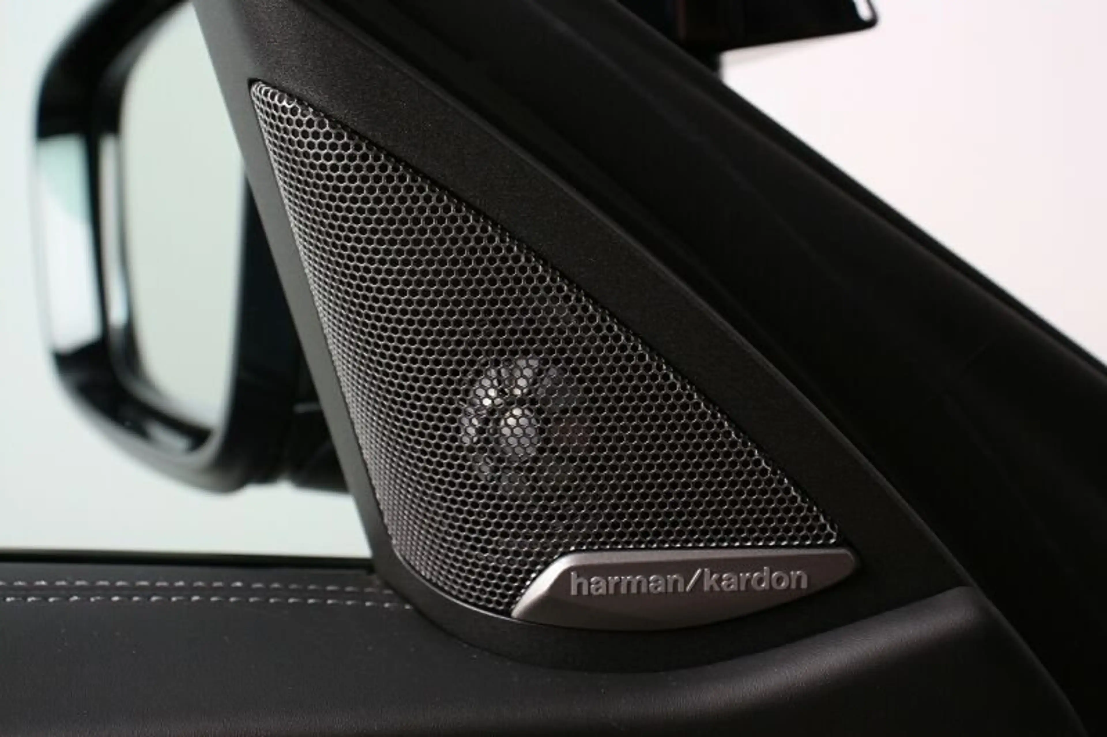 BMW M4 Compet Cabrio MxDrive INDIVIDUAL ACC H&K Park — photo 15