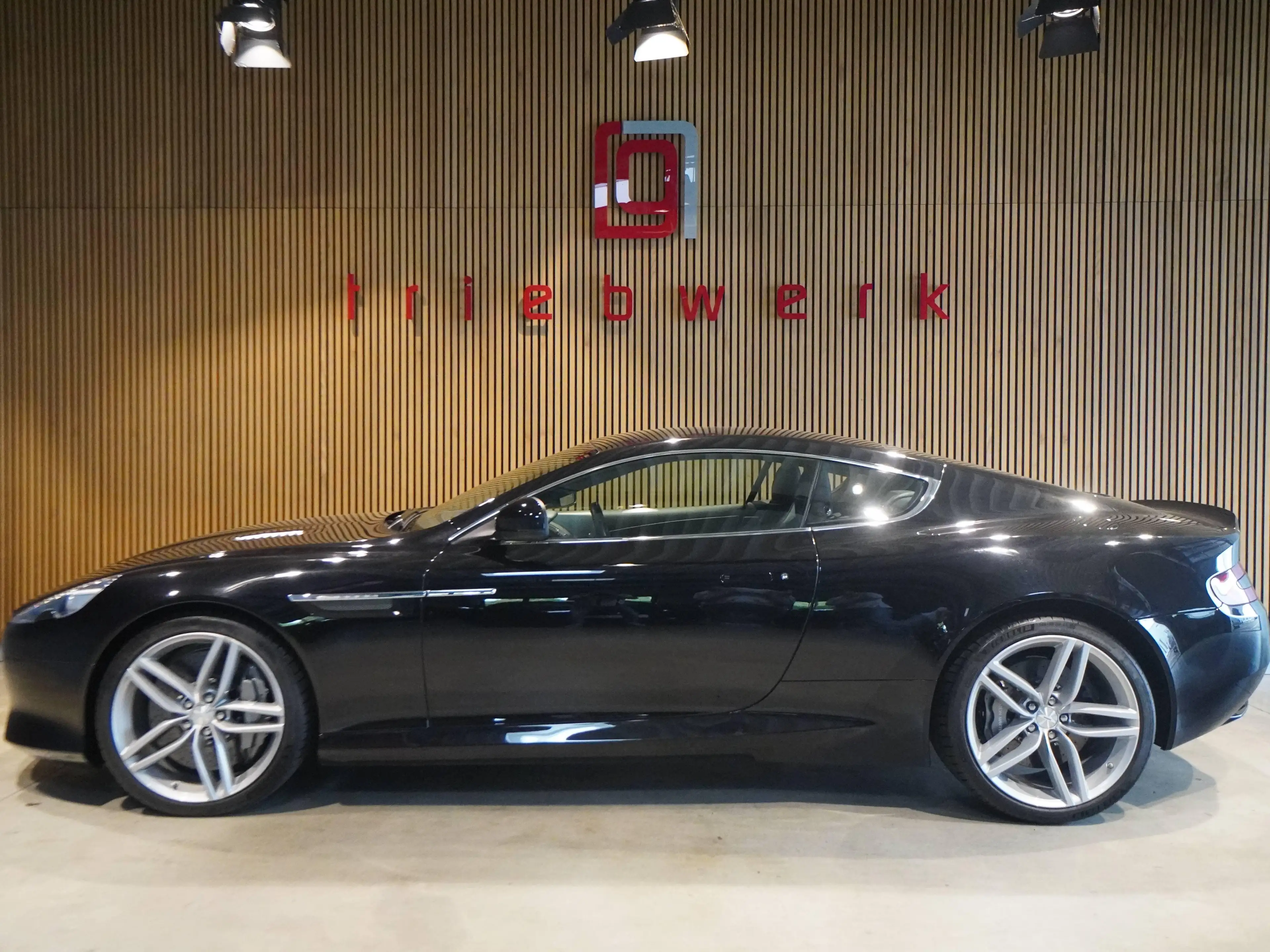 Aston Martin DB9 Coupe V12 6.0 -BRD-U-frei-1 HD-Orig. 15 TKM — photo 14