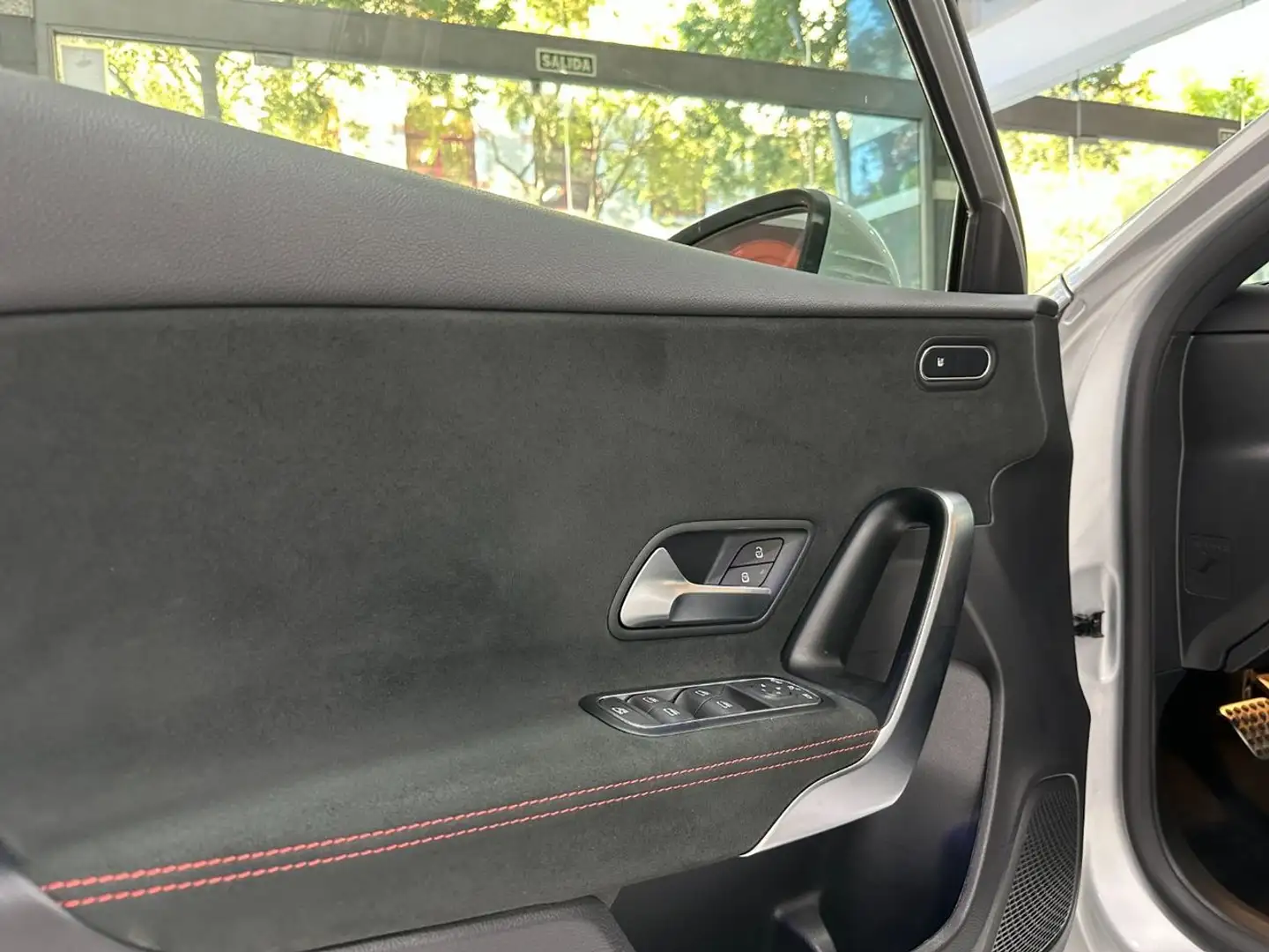 Mercedes-Benz A 200 d Argent - 2
