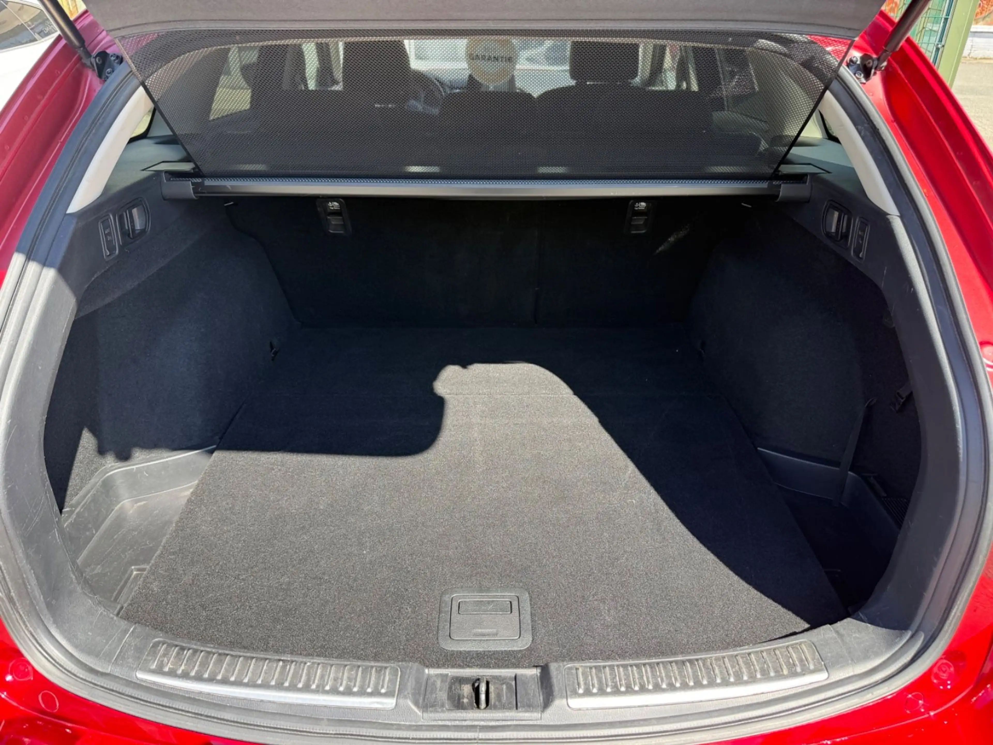 Mazda 6 Kombi Exclusive-Line (NAVI-Tempomat-LED) — photo 15