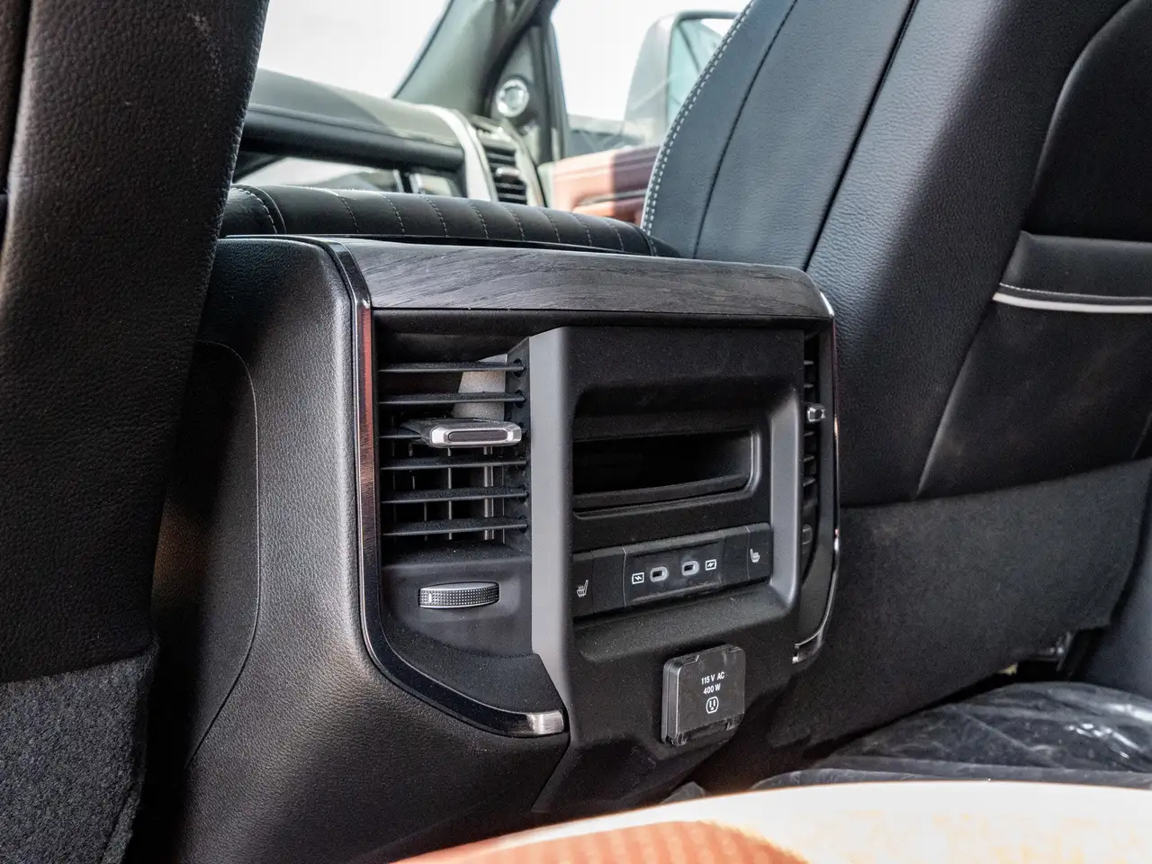 RAM 2500 снимка RAM 2500