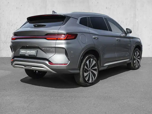 BYD Seal U view 3