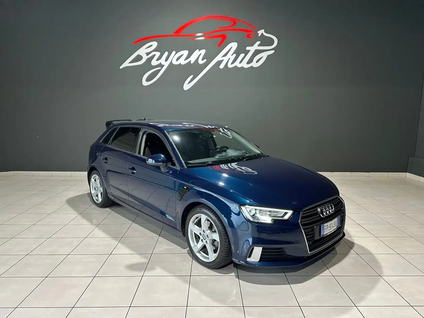 Audi A3 Sportback 30 1.6 tdi Sport 116cv s-tronic RS Blu/Azzurro - 2