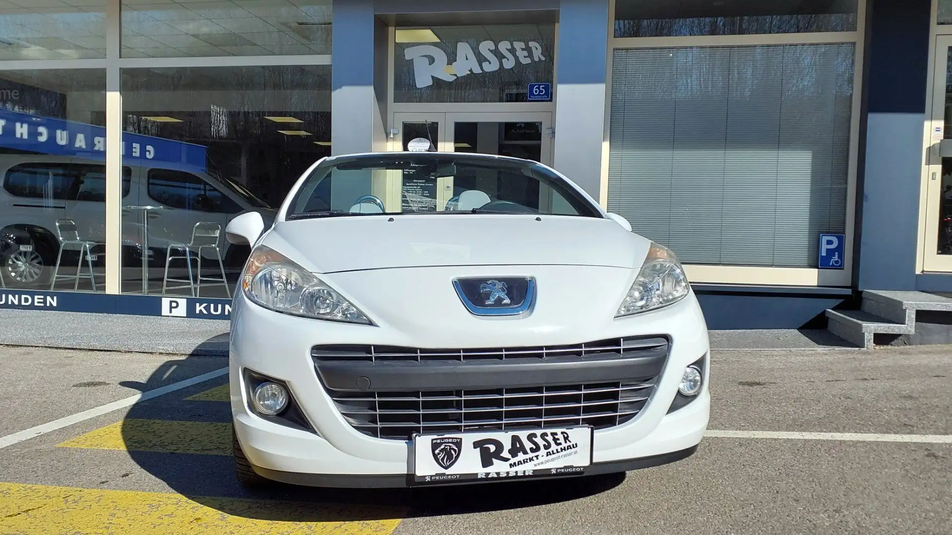 Peugeot 207 CC 1,6 VTi 16V Weiß - 1