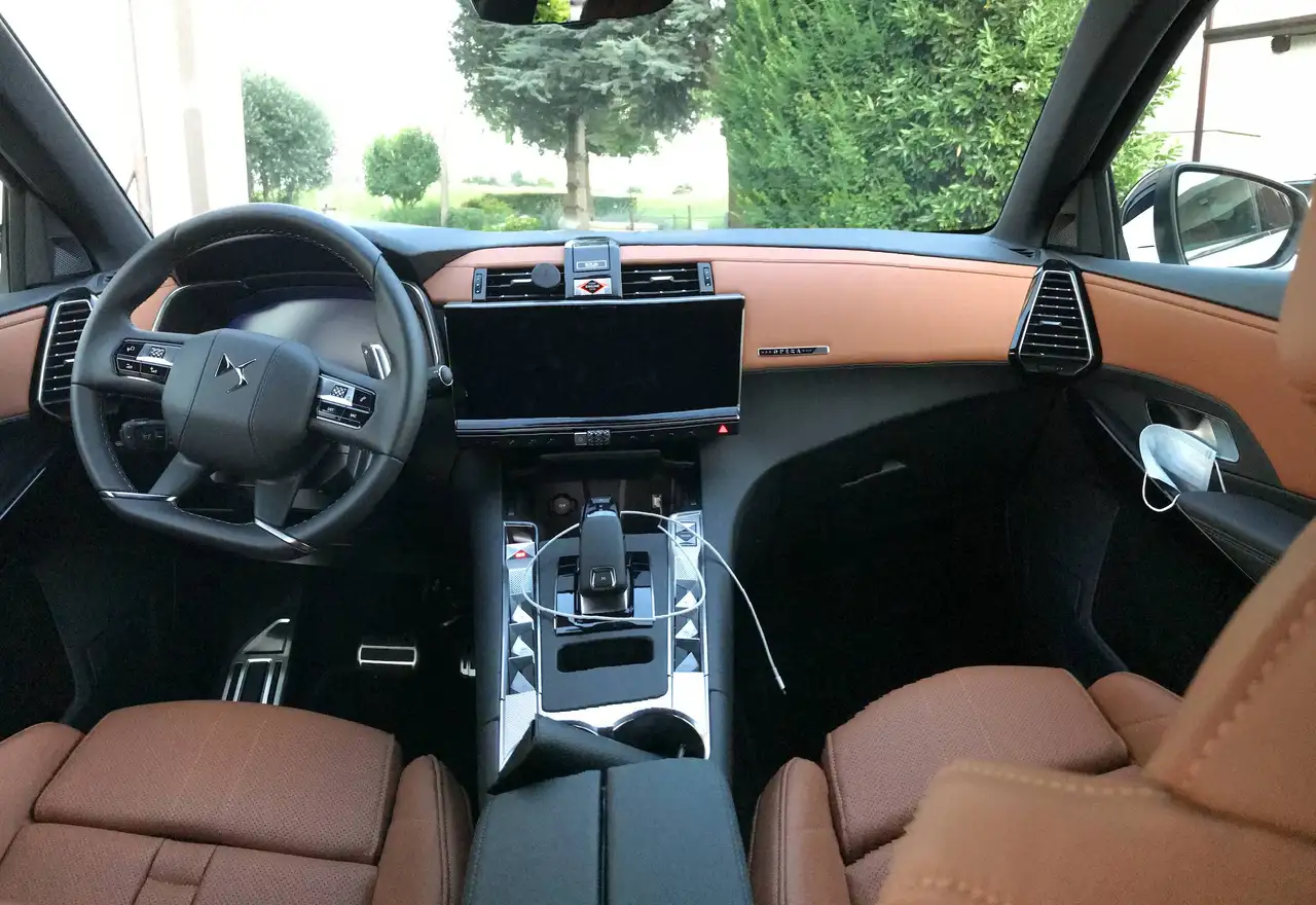 DS Automobiles DS 7 Crossback 2021 — фото 10