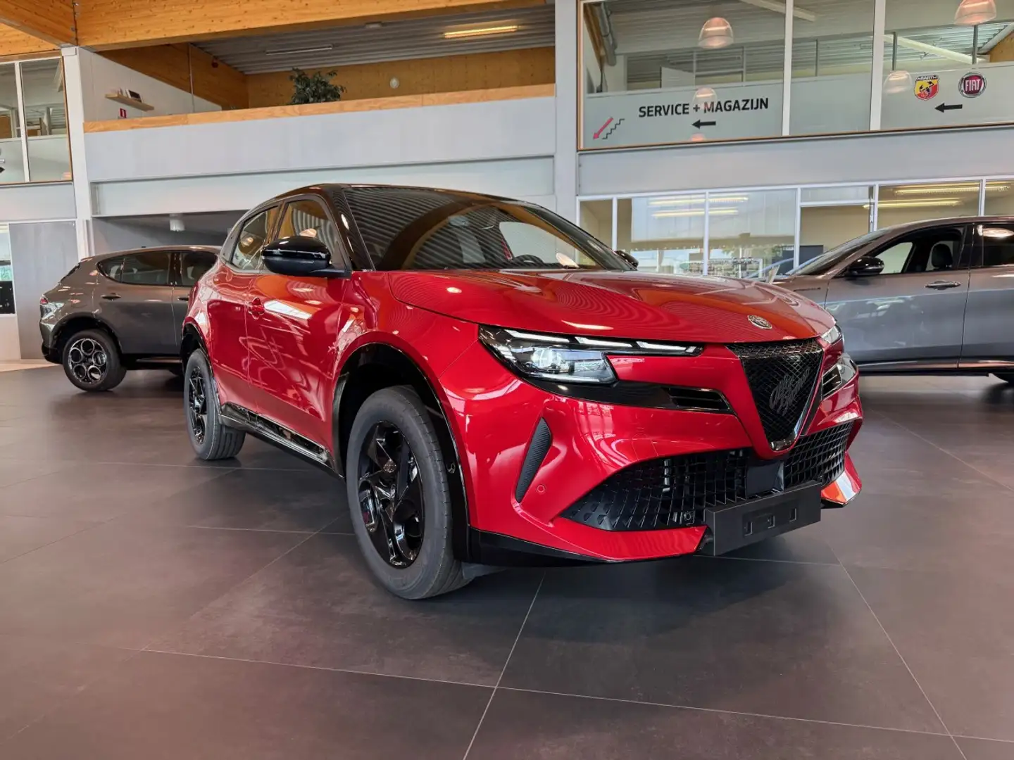 Alfa Romeo Junior Ibrida Rouge - 2