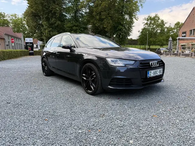 Audi A4 2.0 TDi ultra Sport S tronic Pack S4 S-Line Quattr