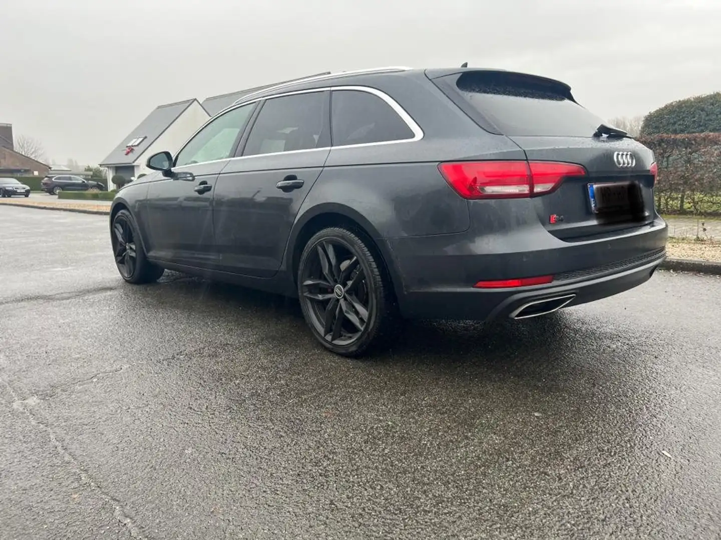 Audi A4 2.0 TDi ultra Sport S tronic Pack S4 S-Line Quattr Grijs - 2