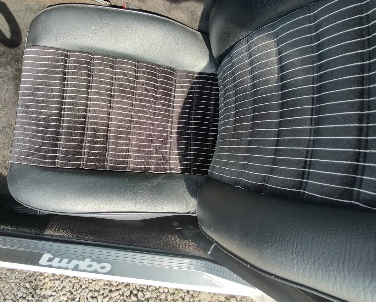 Porsche 924 2.0 Turbo, foto 8