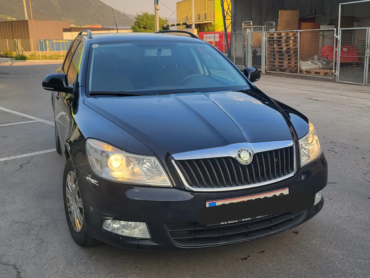 Skoda Octavia Octavia Combi 1,9 Ambiente TDI PD DPF Ambiente Fekete - 1