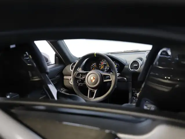 Porsche 718 Cayman GT4 RS Ansicht 21