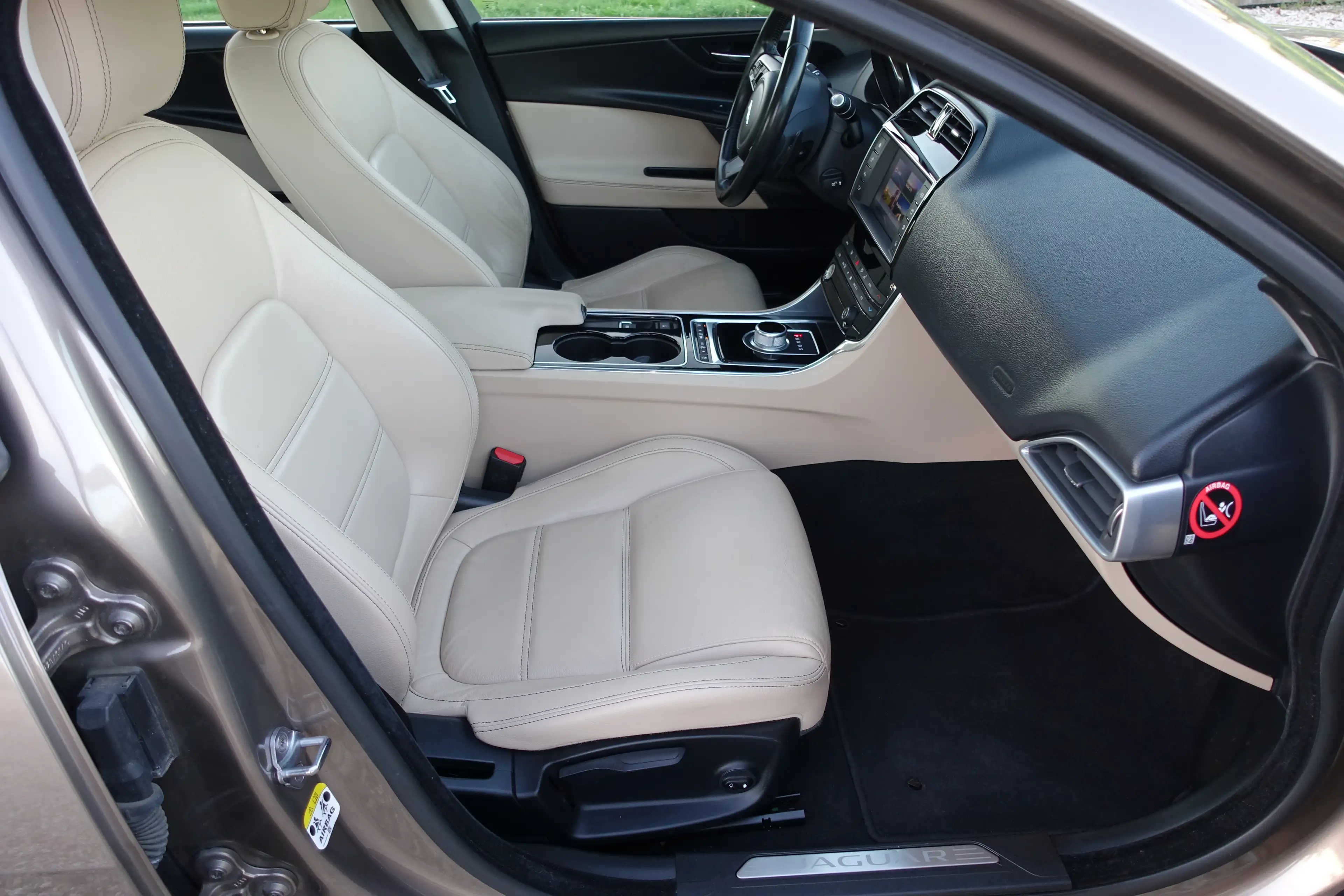 Jaguar XE XE 2.0 D E-Performance Prestige Full optie,1Egenaar,GARANTIE — photo 14