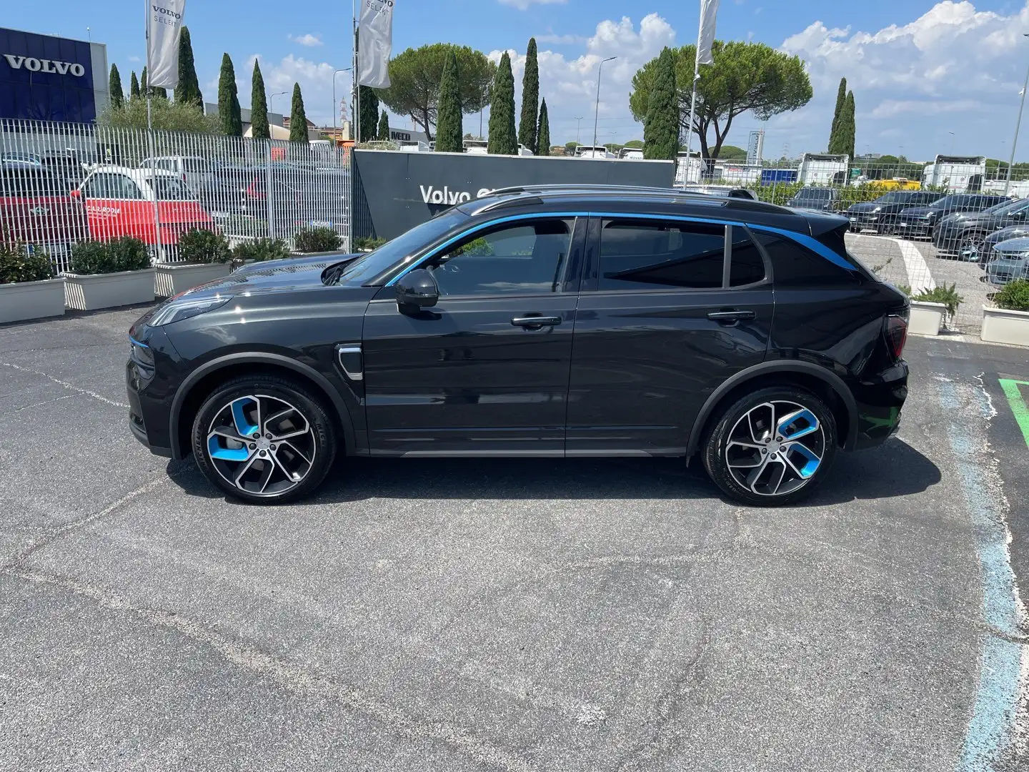 Lynk & Co 01 01 PHEV Nero - 2