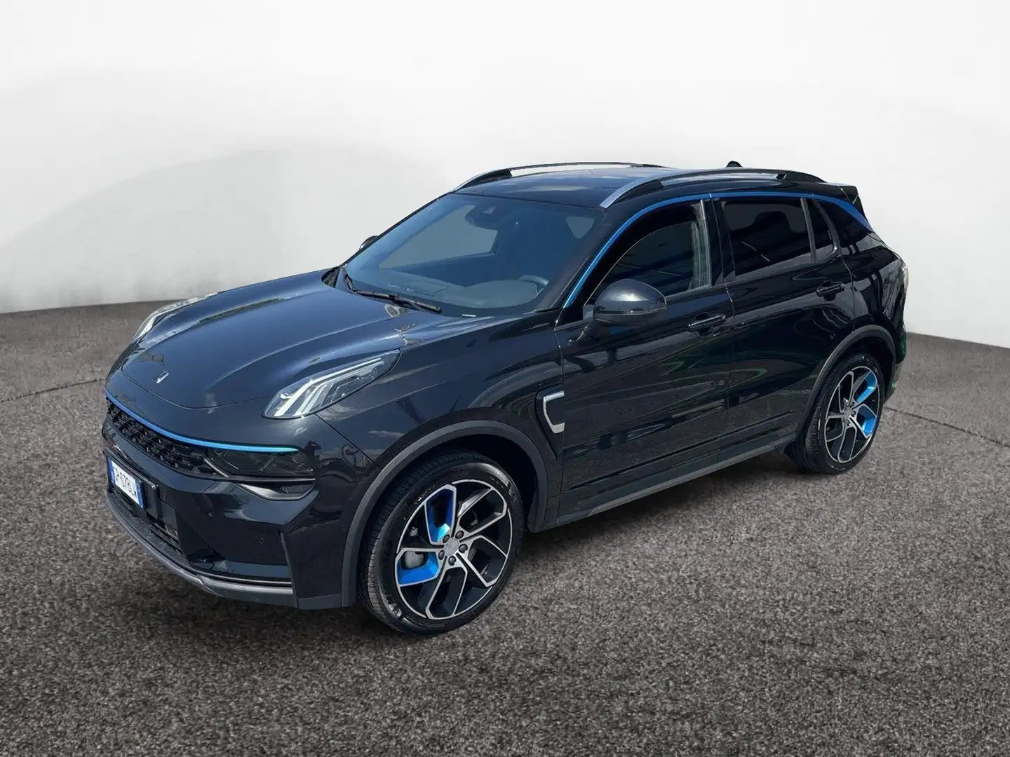 Lynk & Co 01 01 PHEV Nero - 1