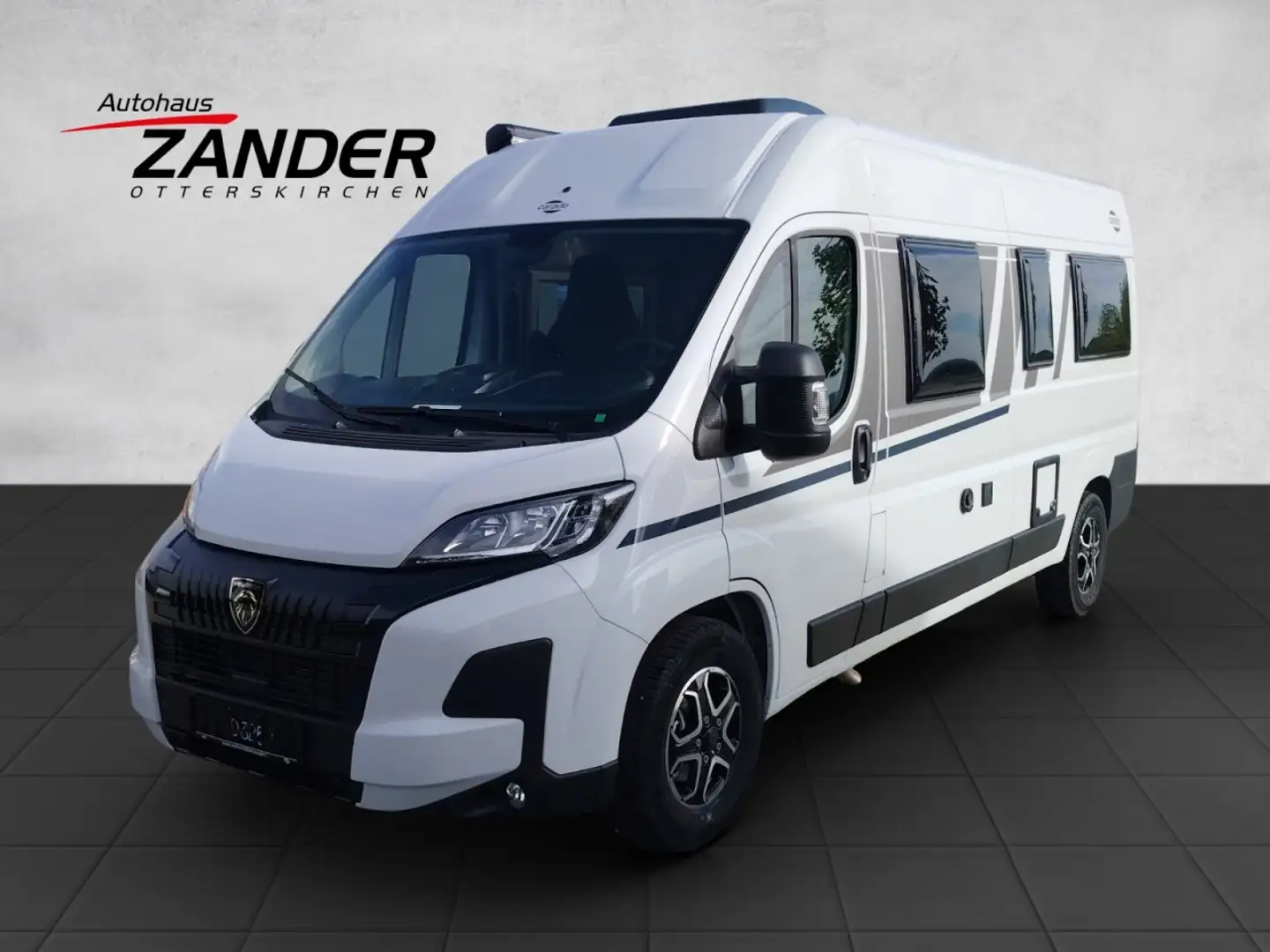 Carado CVE 600 Automatik Markise Fahrradträger Klima Bianco - 1