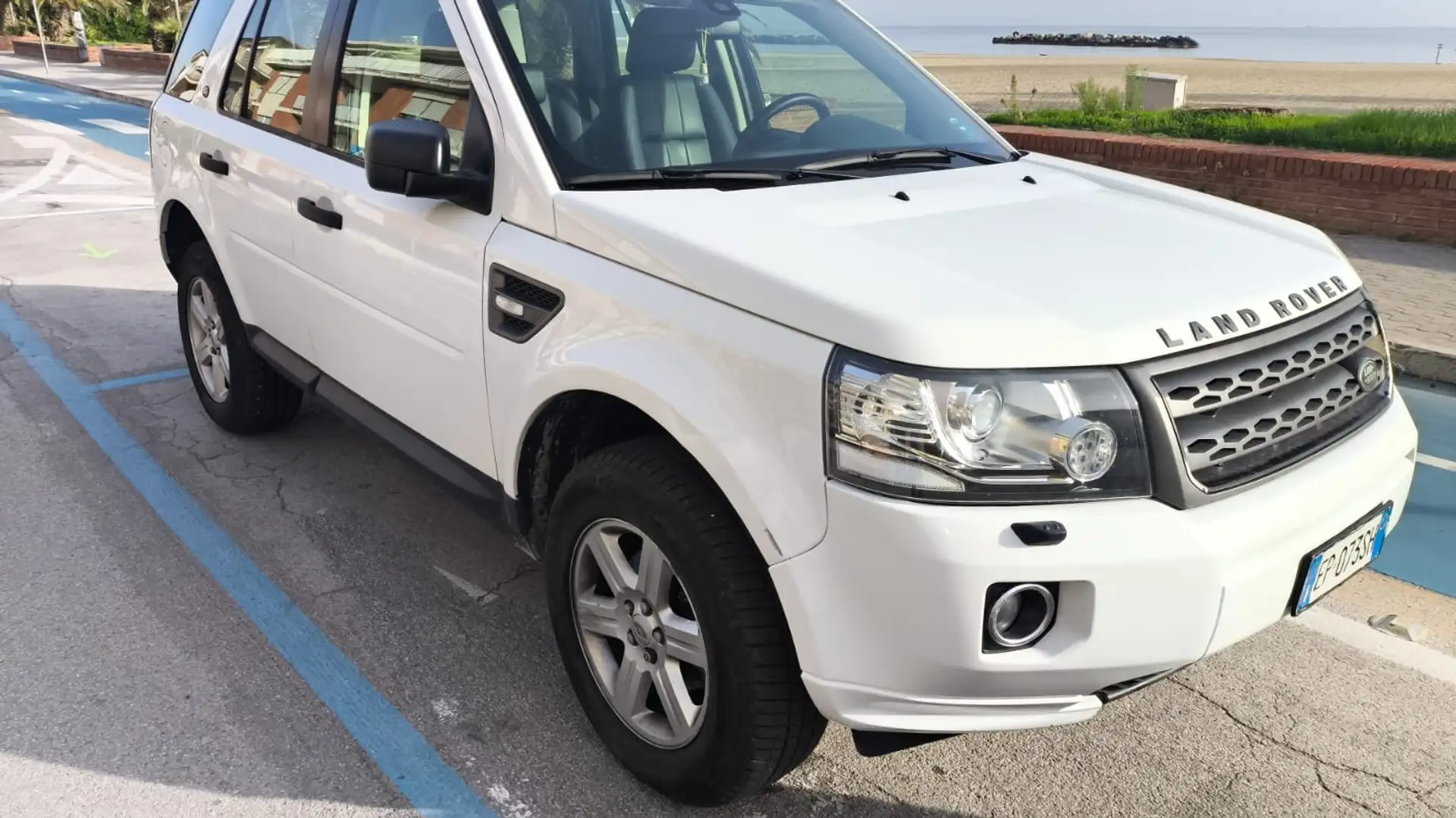 Land Rover Freelander TD4 S 4wd 150cv Automatica Pelle Tetto Bianco - 1