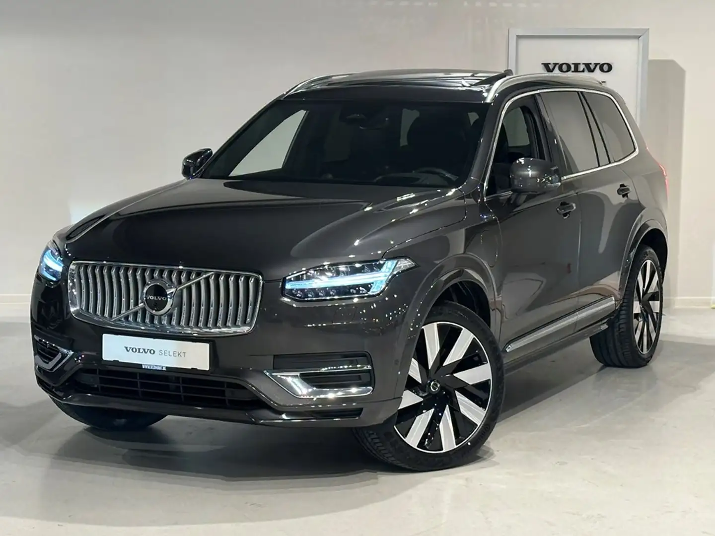 Volvo XC90 T8 Recharge + LUCHTVERING/TREKHAAK/B&W Gris - 1